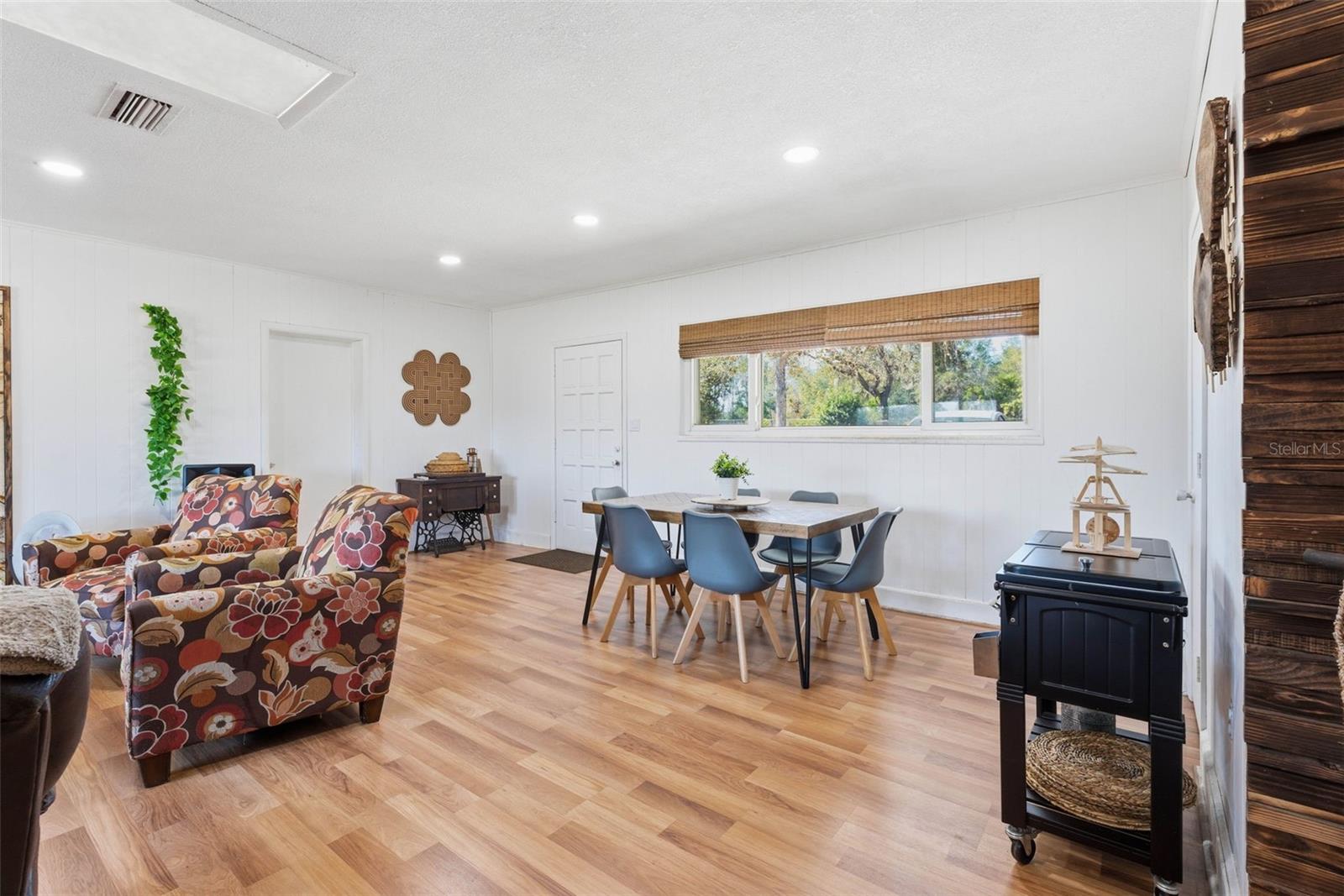CHAIN O LAKES - Residential