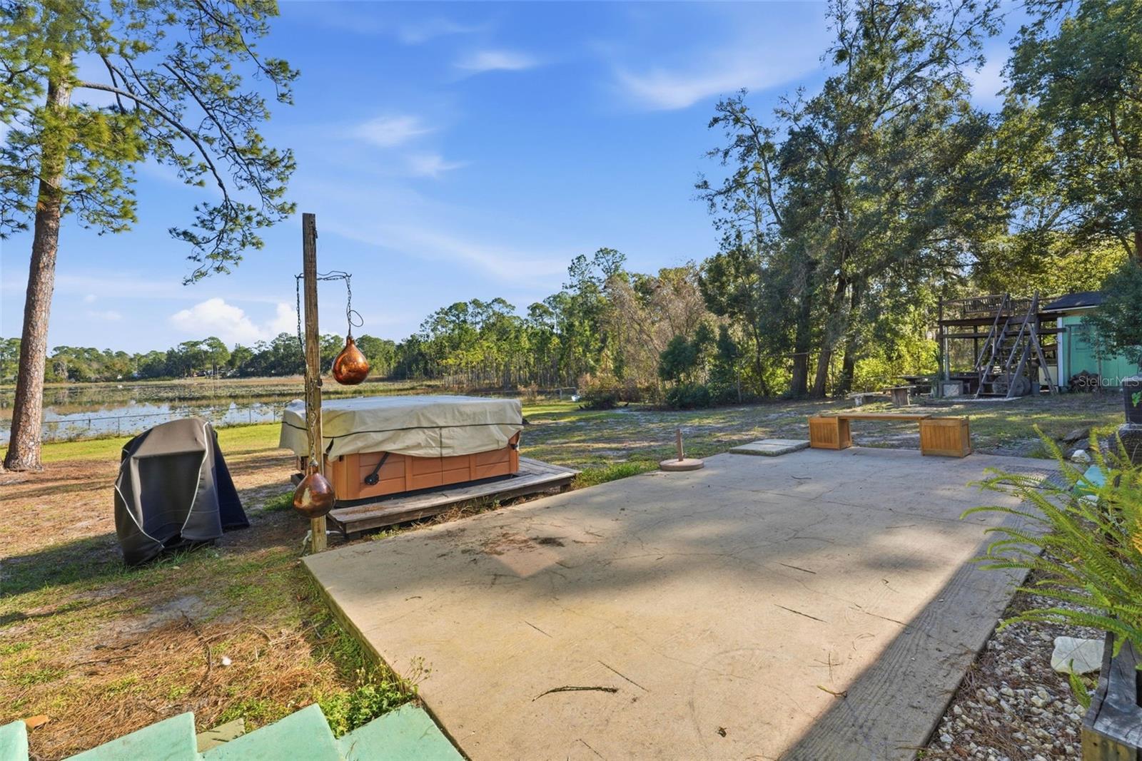 CHAIN O LAKES - Residential
