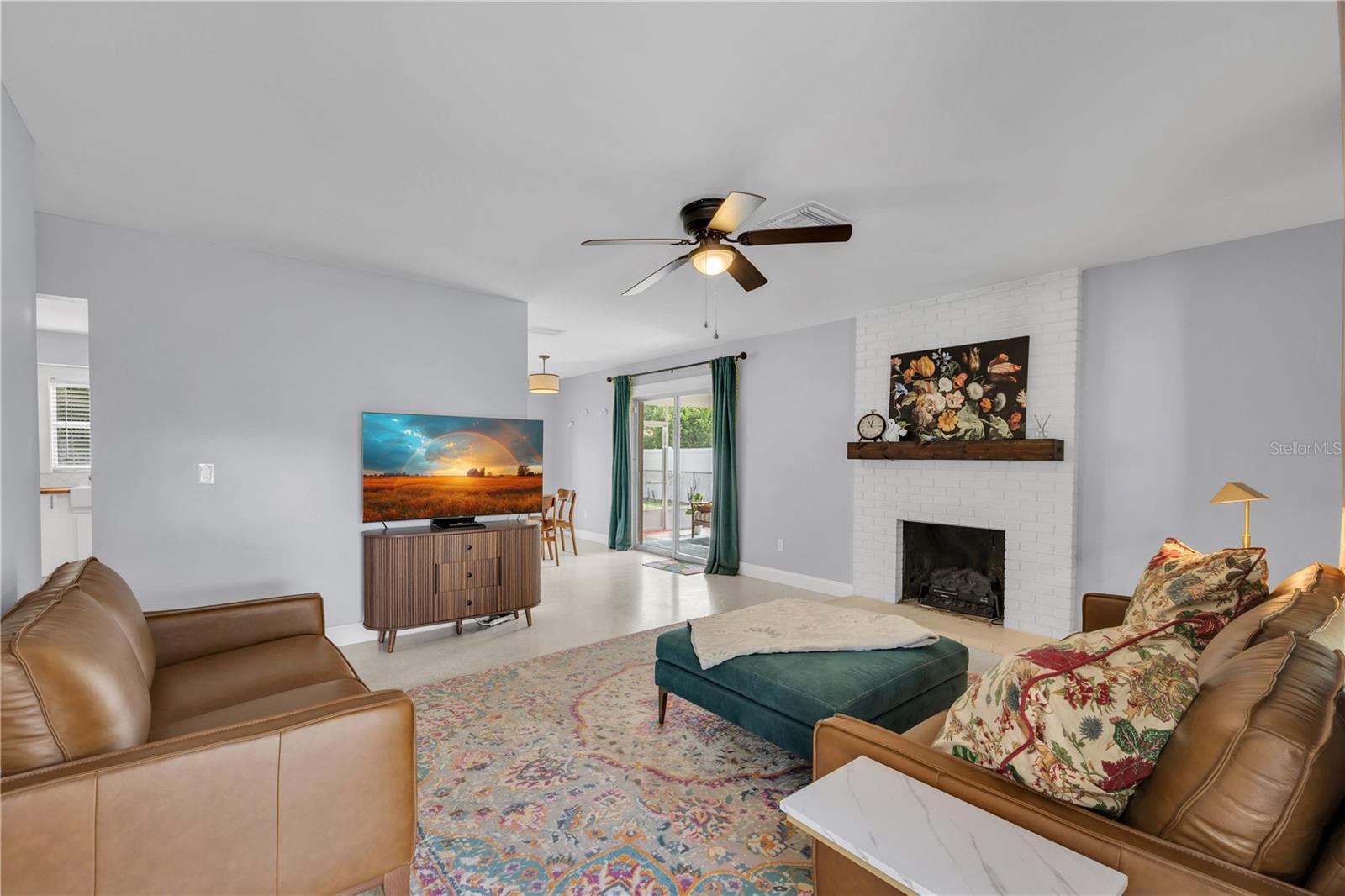 CARROLLWOOD SUB UNIT 1 - Residential