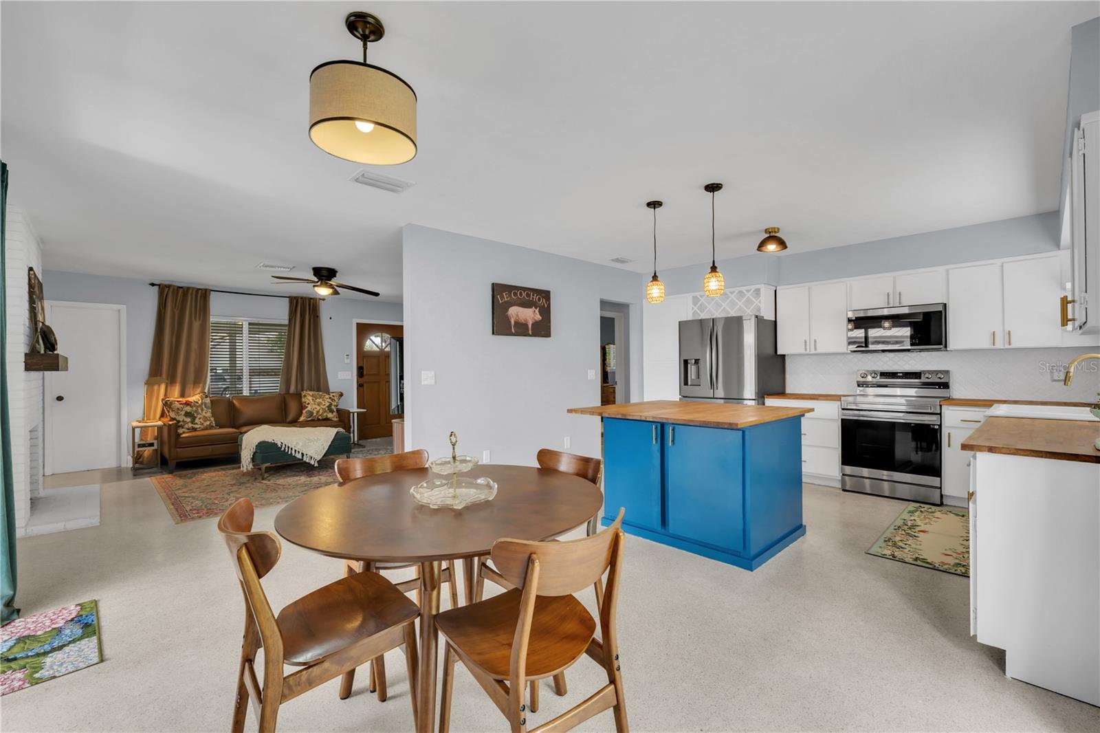 CARROLLWOOD SUB UNIT 1 - Residential
