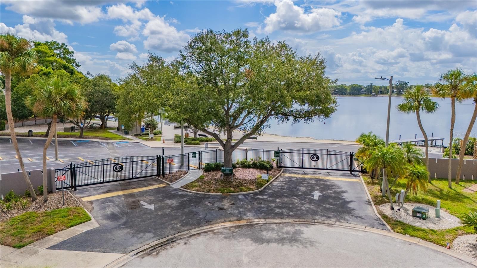 CARROLLWOOD SUB UNIT 1 - Residential