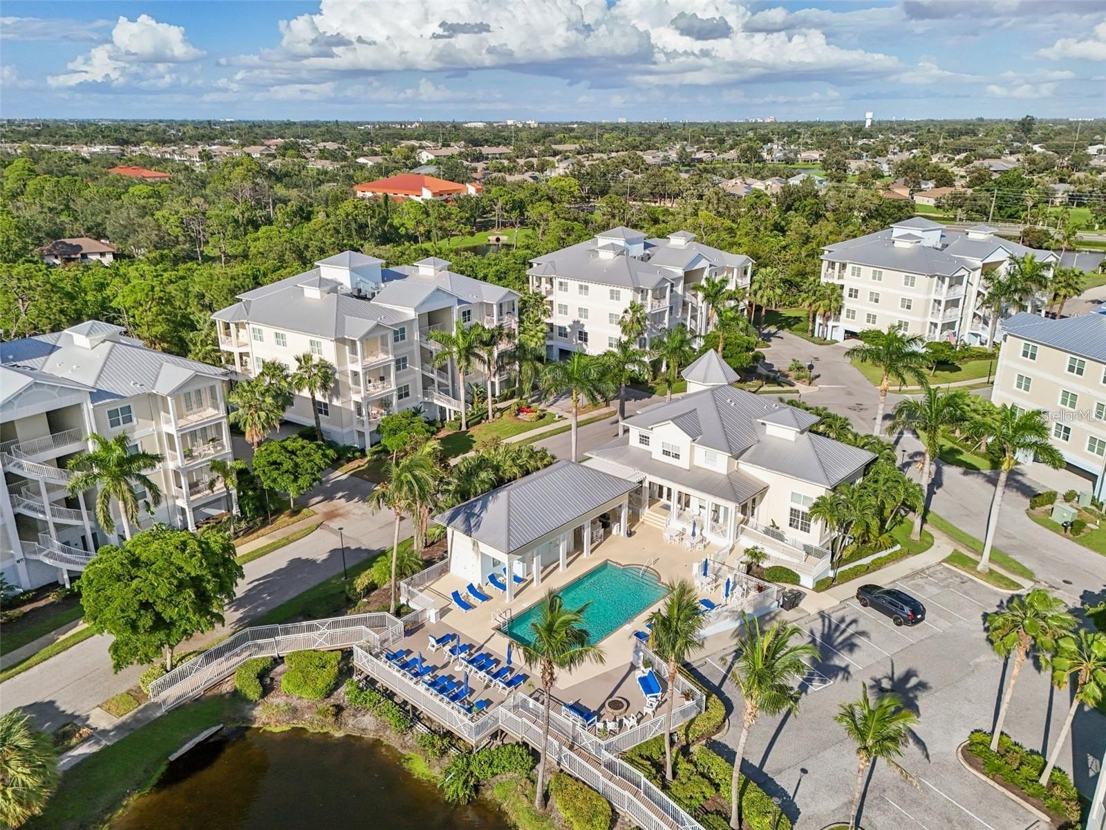 PALMA SOLA BAY CLUB PH 5 - Residential