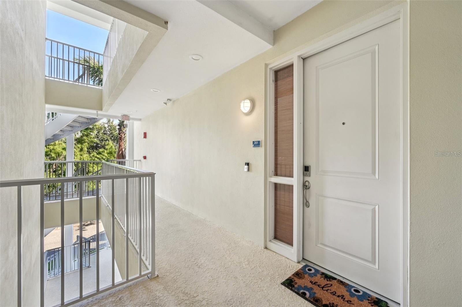 PALMA SOLA BAY CLUB PH 5 - Residential