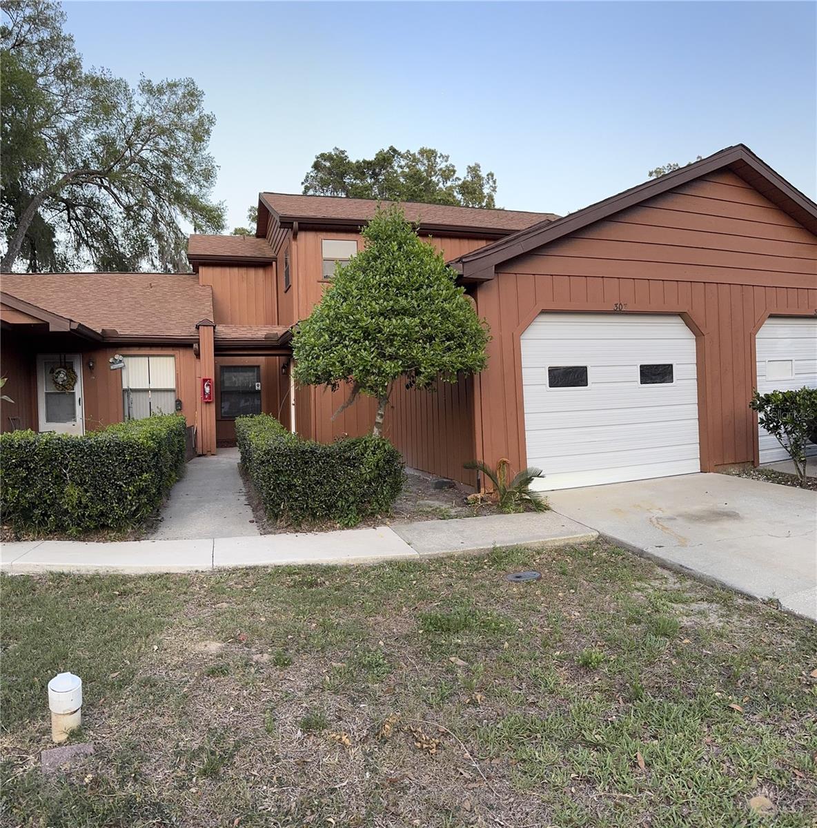 OAKBROOK VILLAGE - Residential Lease