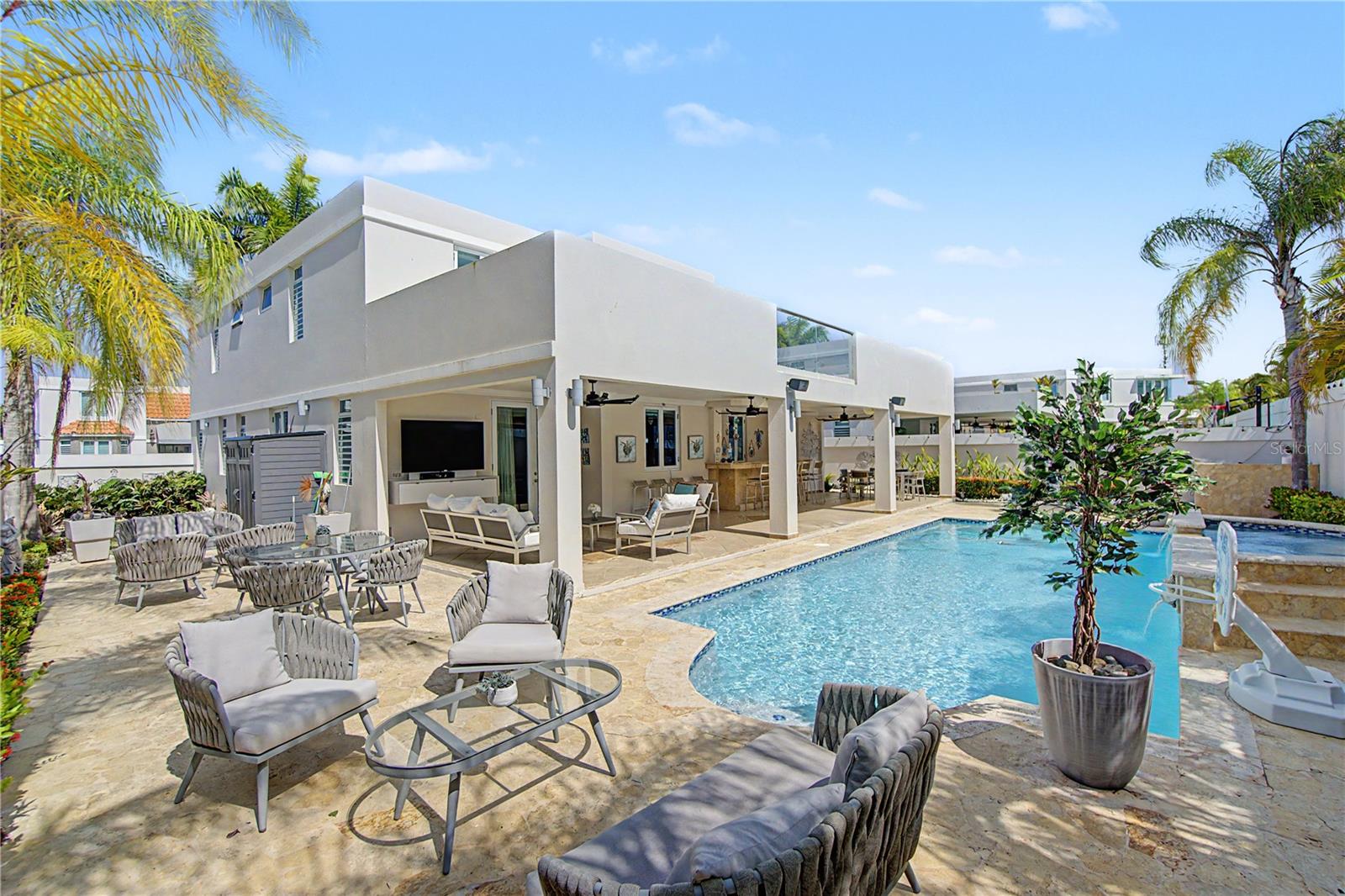 PASEO LOS CORALES 1 - Residential