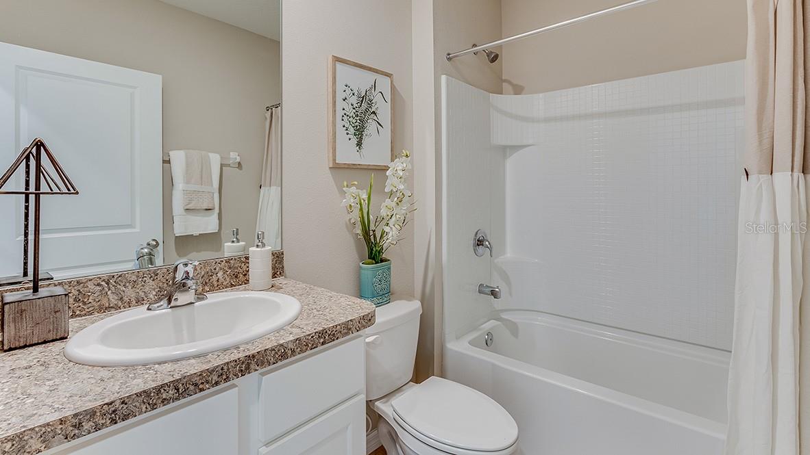 STAR FARMS AT LAKEWOOD RANCH - Residential