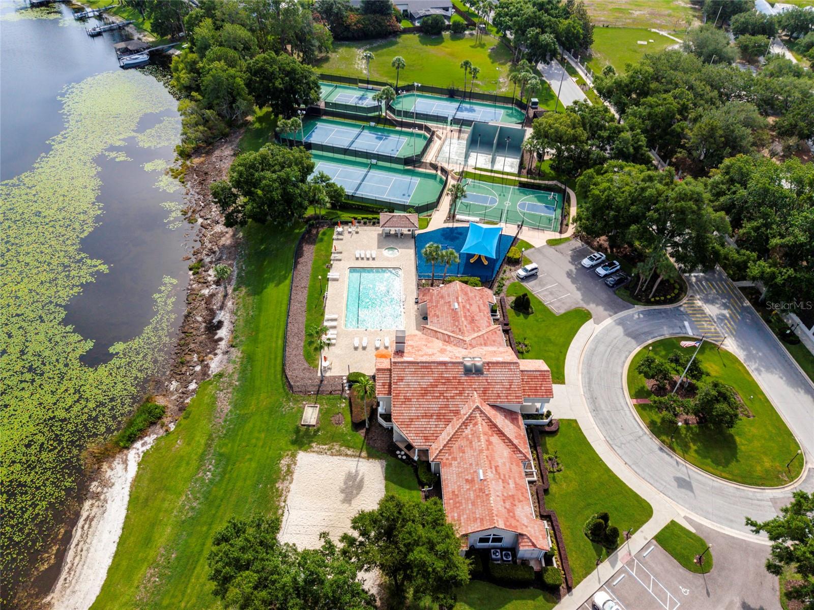 ORANGE TREE COUNTRY CLUB - Residential