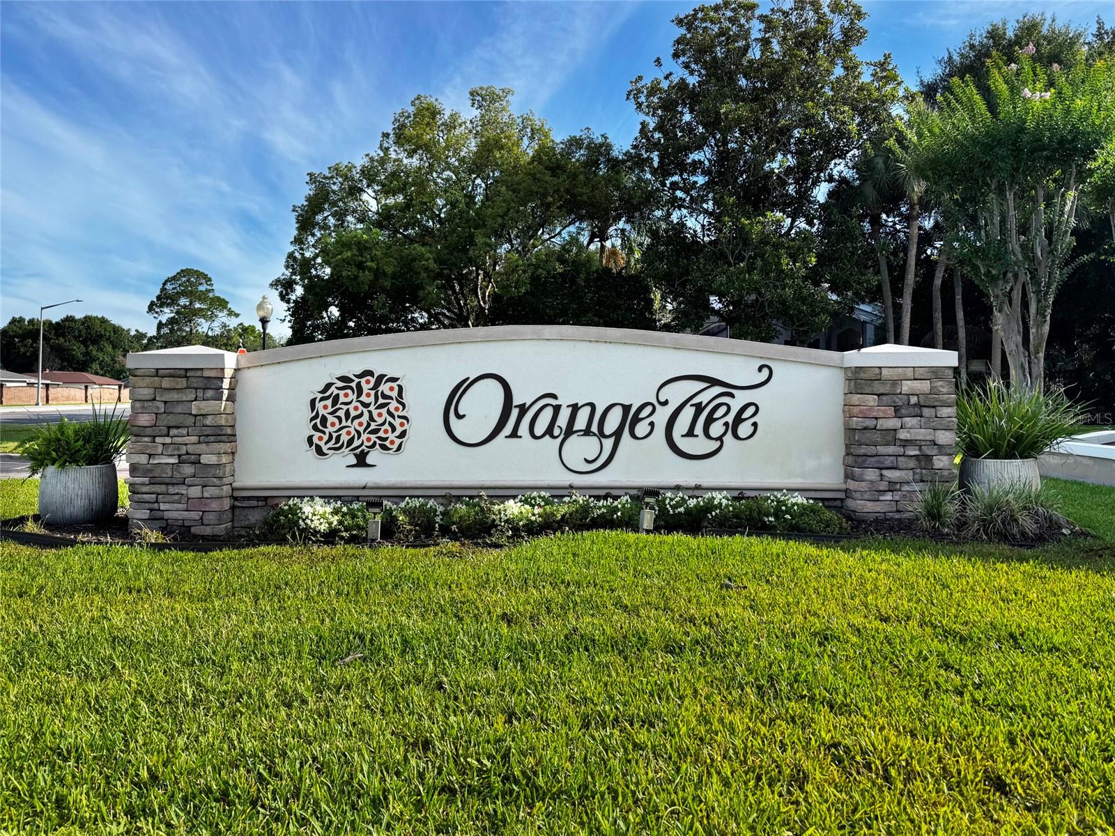 ORANGE TREE COUNTRY CLUB - Residential