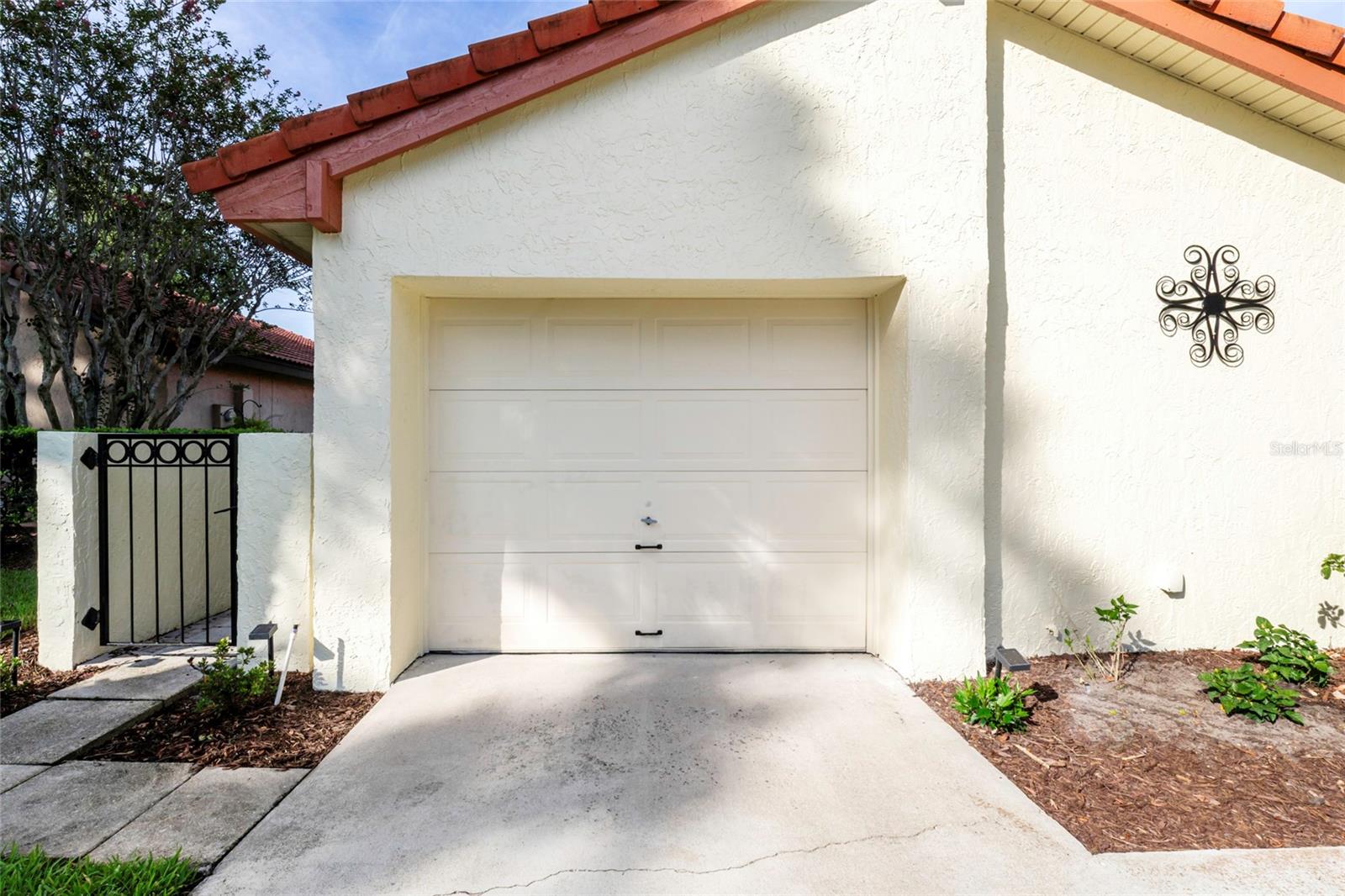 ORANGE TREE COUNTRY CLUB - Residential