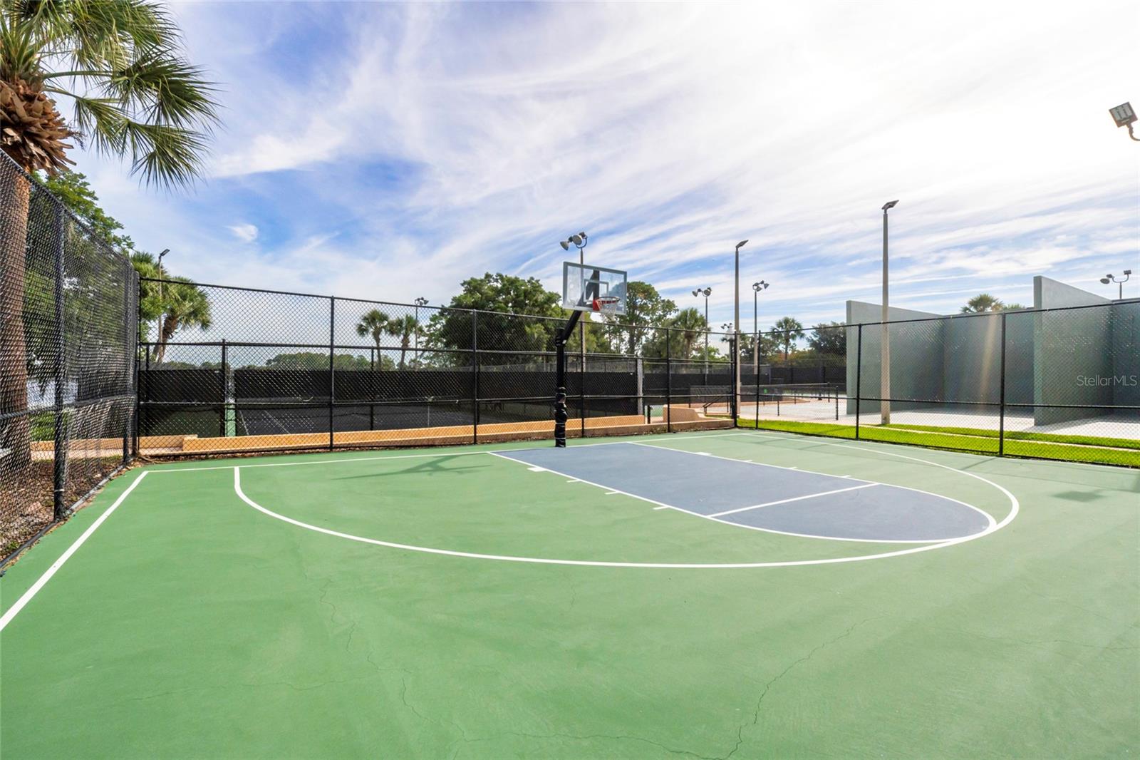 ORANGE TREE COUNTRY CLUB - Residential