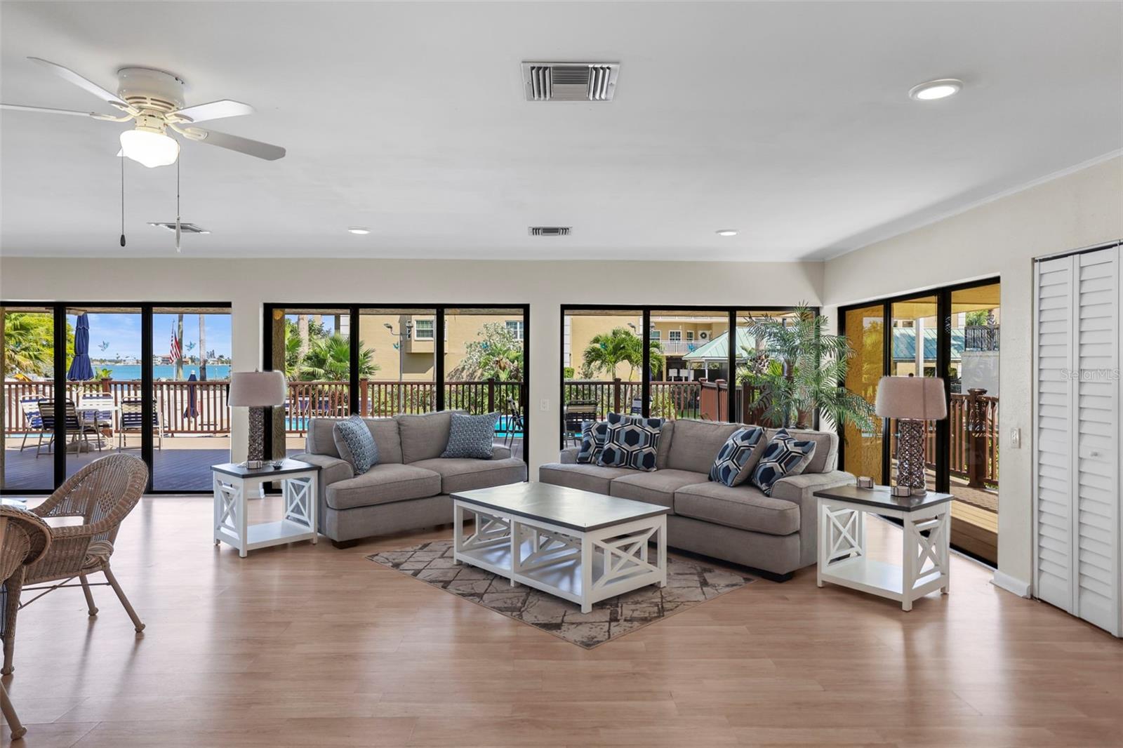BOCA VISTA CONDO - Residential
