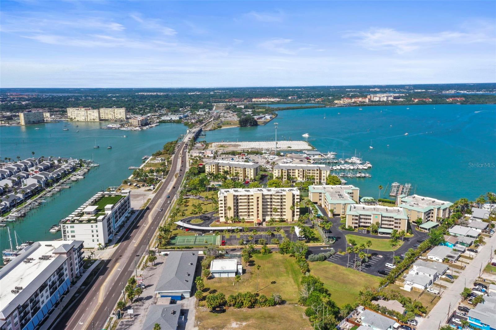 BOCA VISTA CONDO - Residential