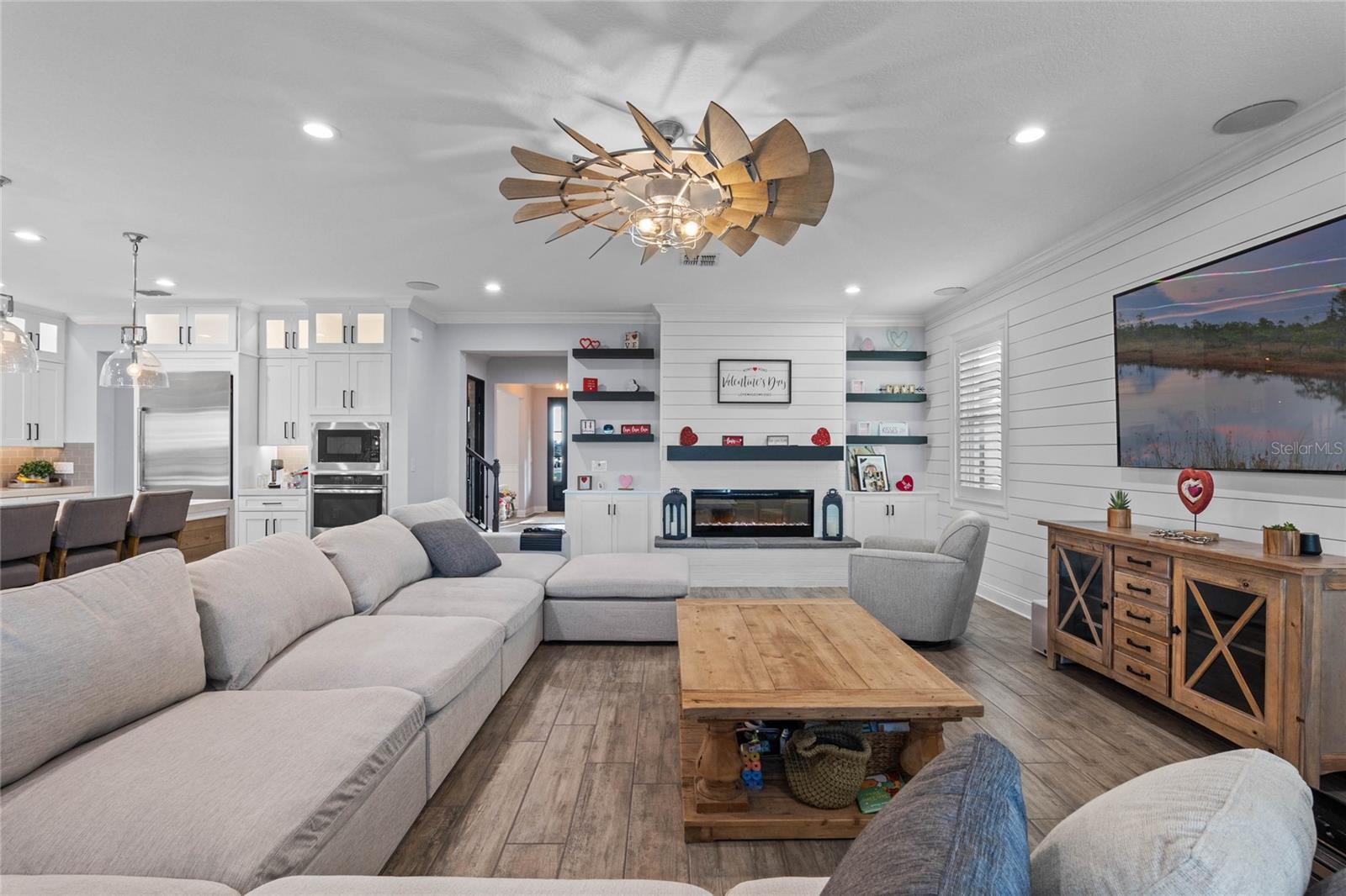 HICKORY HAMMOCK - Residential