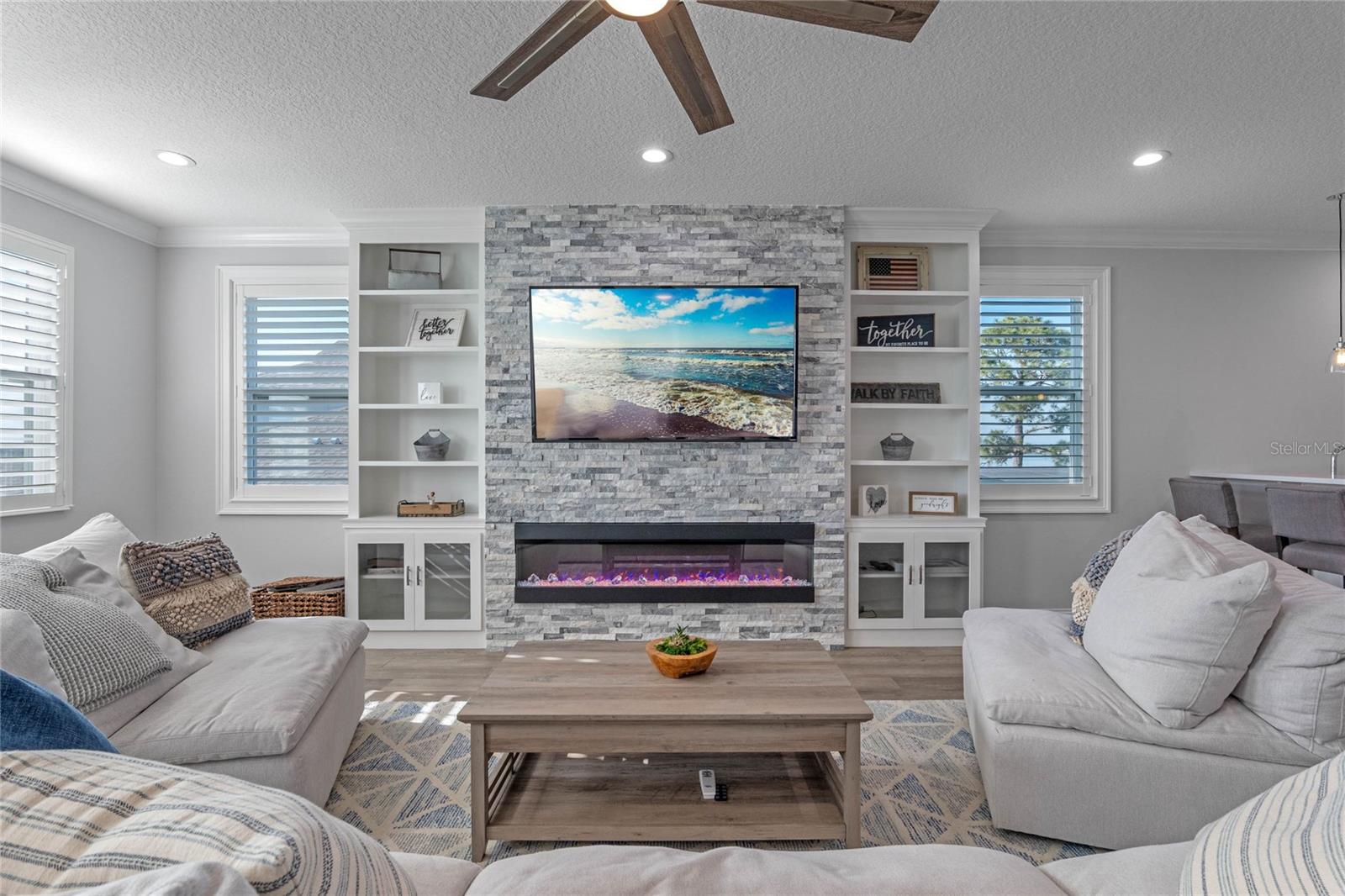 HICKORY HAMMOCK - Residential