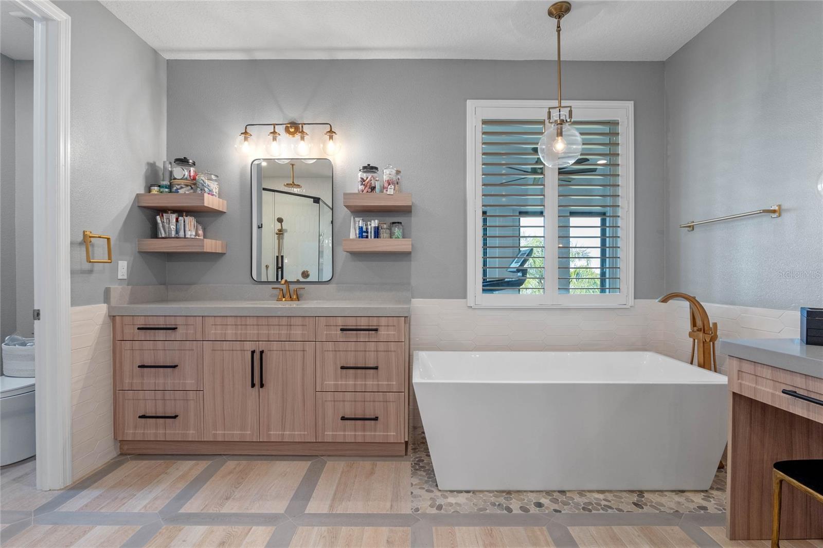 HICKORY HAMMOCK - Residential