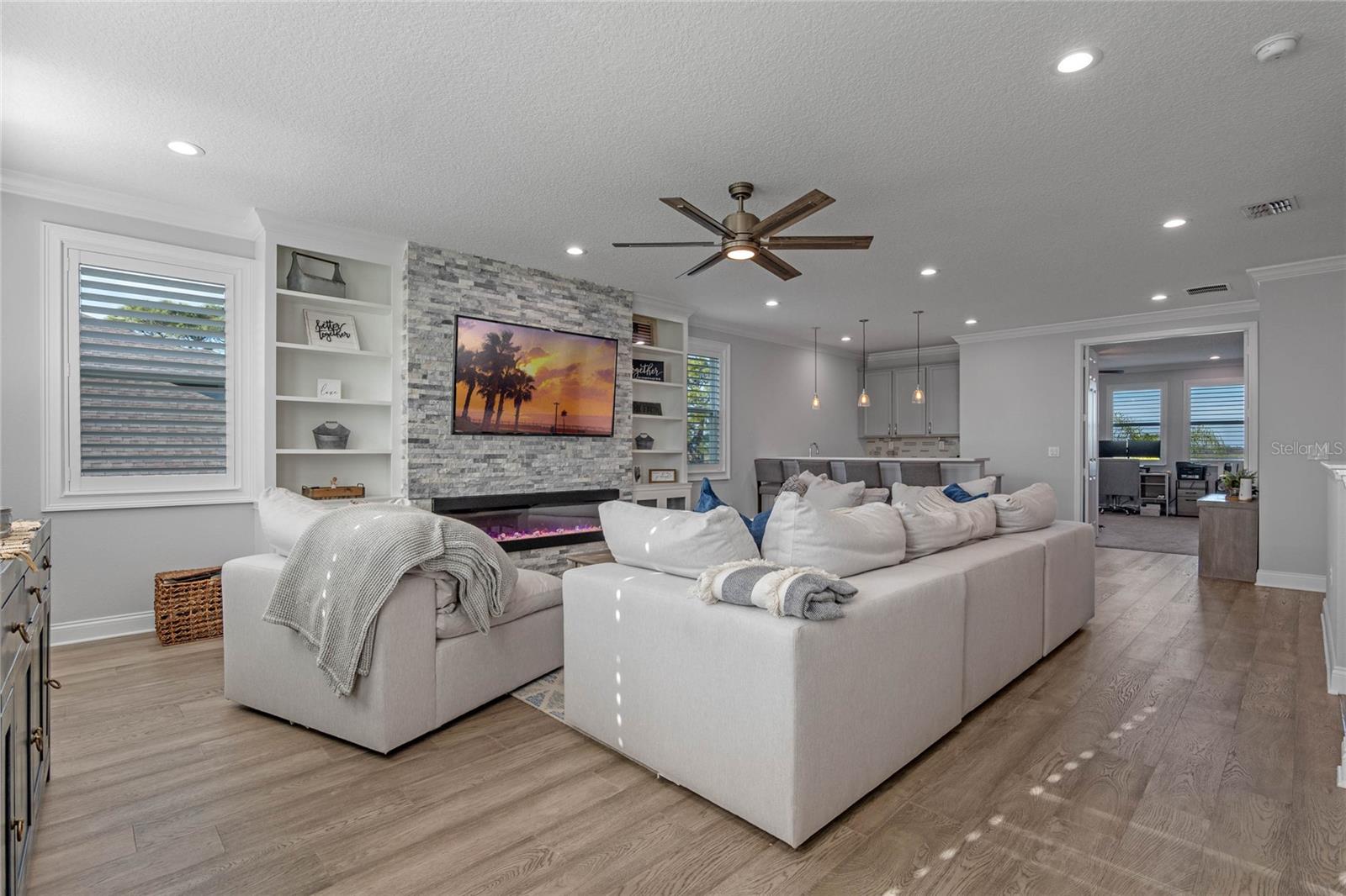 HICKORY HAMMOCK - Residential