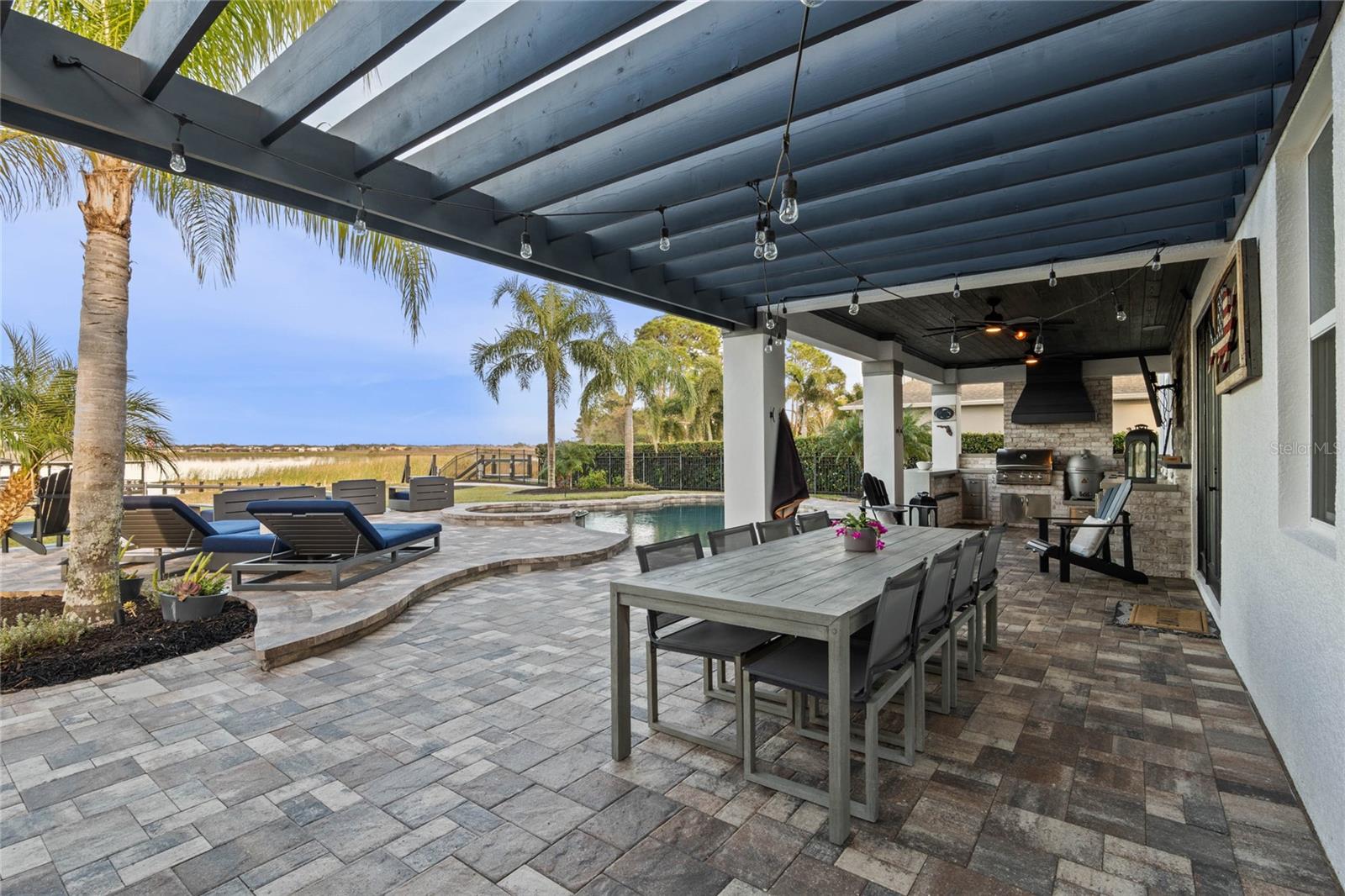 HICKORY HAMMOCK - Residential