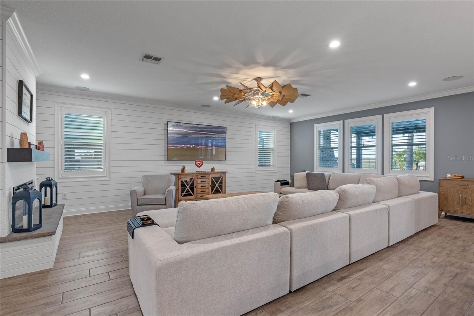 HICKORY HAMMOCK - Residential