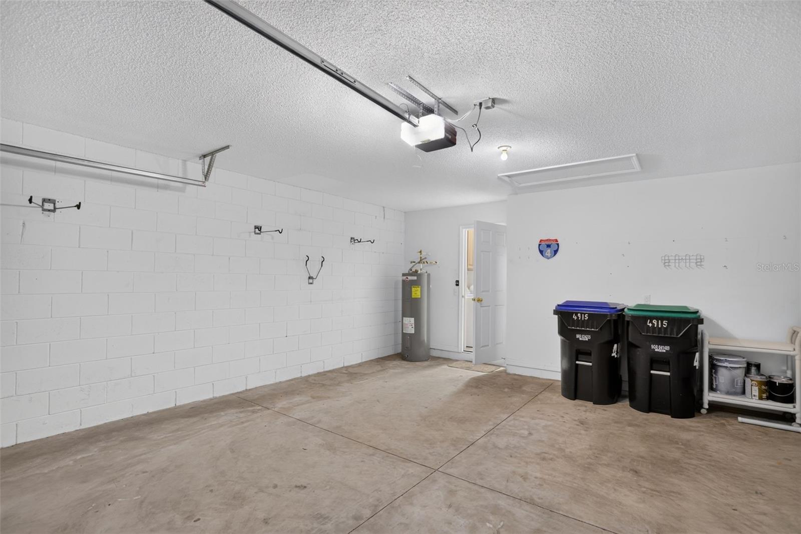 HUNTERS CREEK TR 527 45/73 - Residential