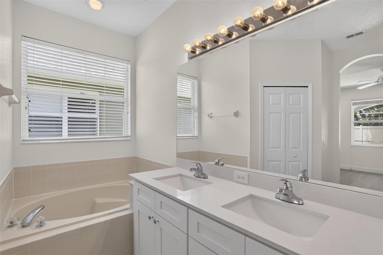 HUNTERS CREEK TR 527 45/73 - Residential
