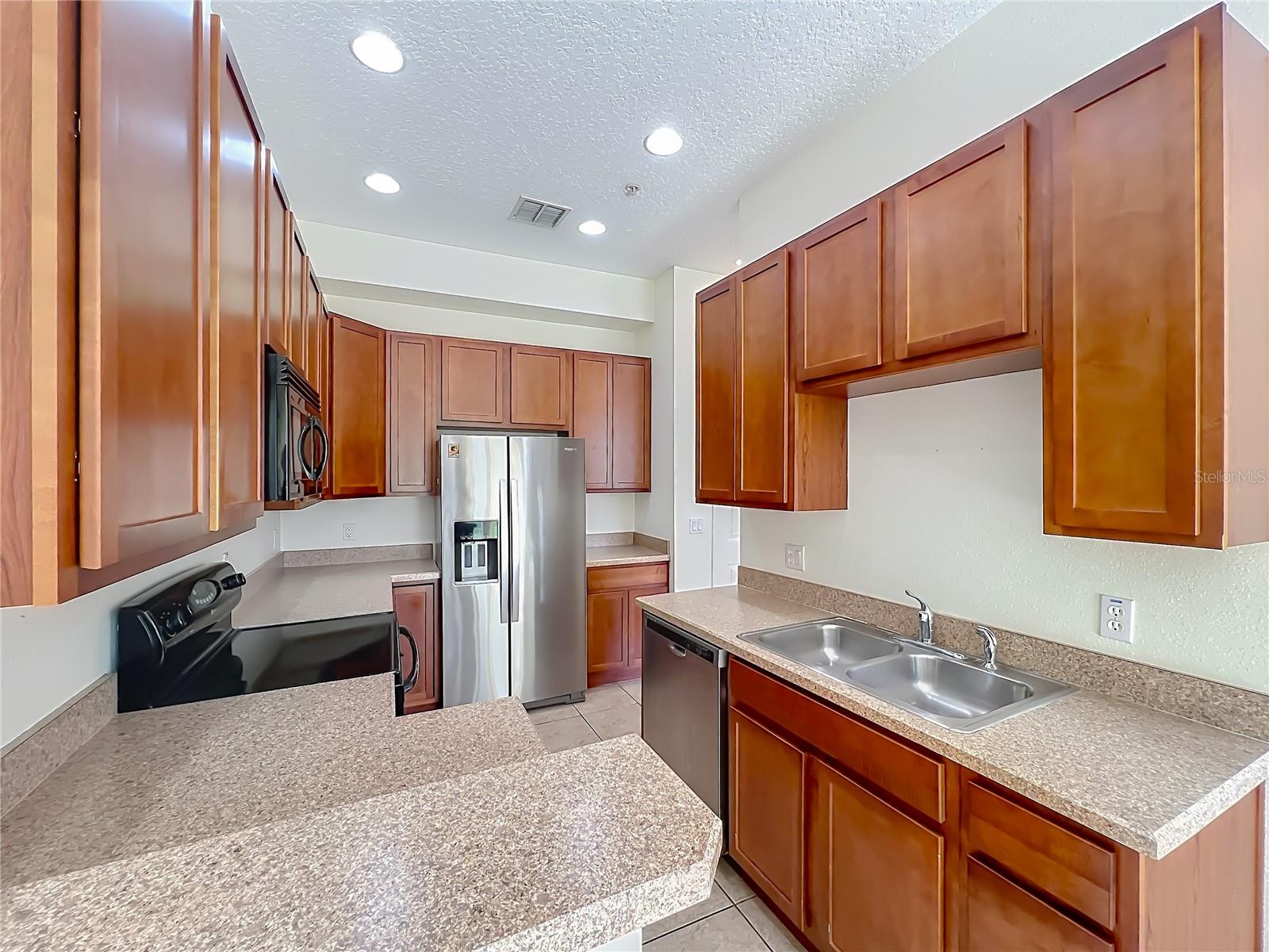 TUSCANY PLACE PH 1 - Residential