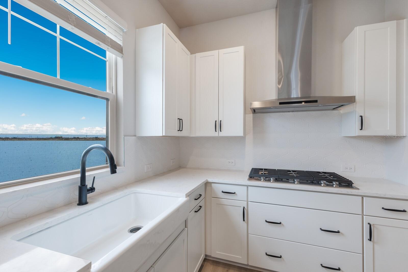 EMERALD LANDING AT WATERSIDE - Residential Lease