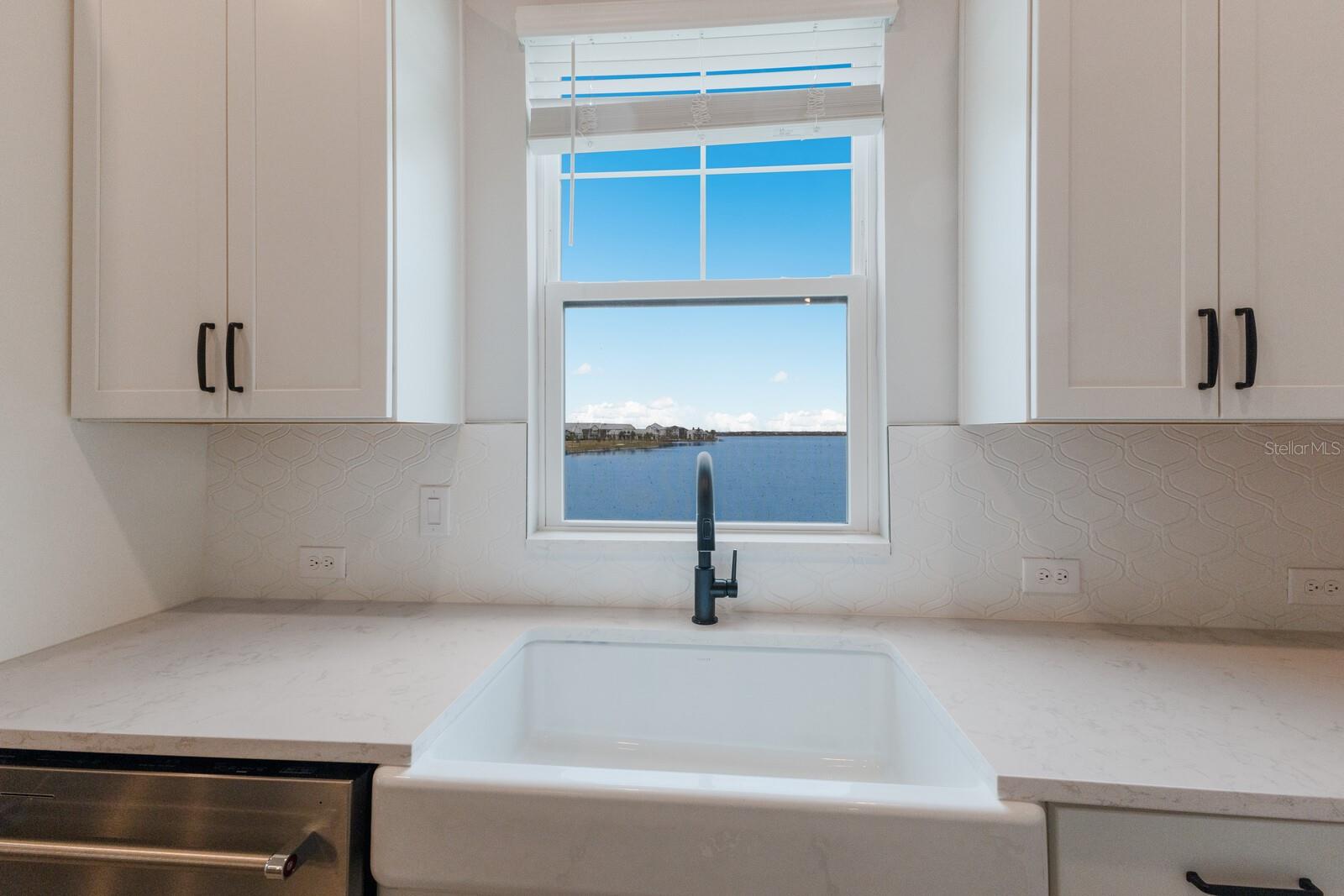 EMERALD LANDING AT WATERSIDE - Residential Lease