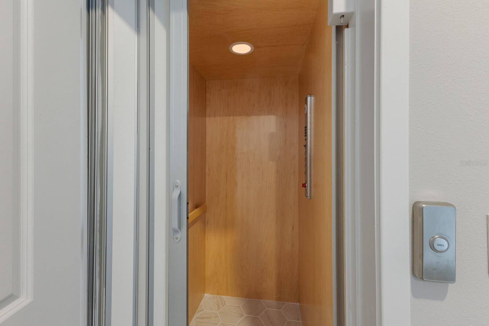EMERALD LANDING AT WATERSIDE - Residential Lease