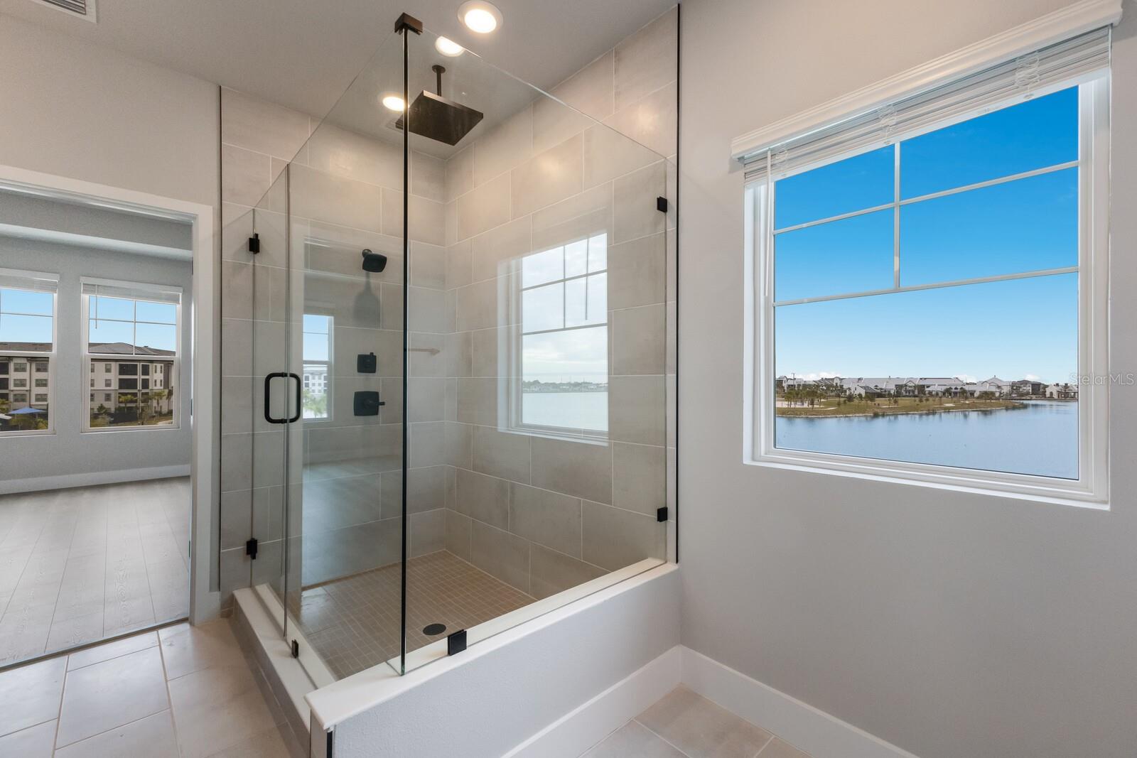 EMERALD LANDING AT WATERSIDE - Residential Lease