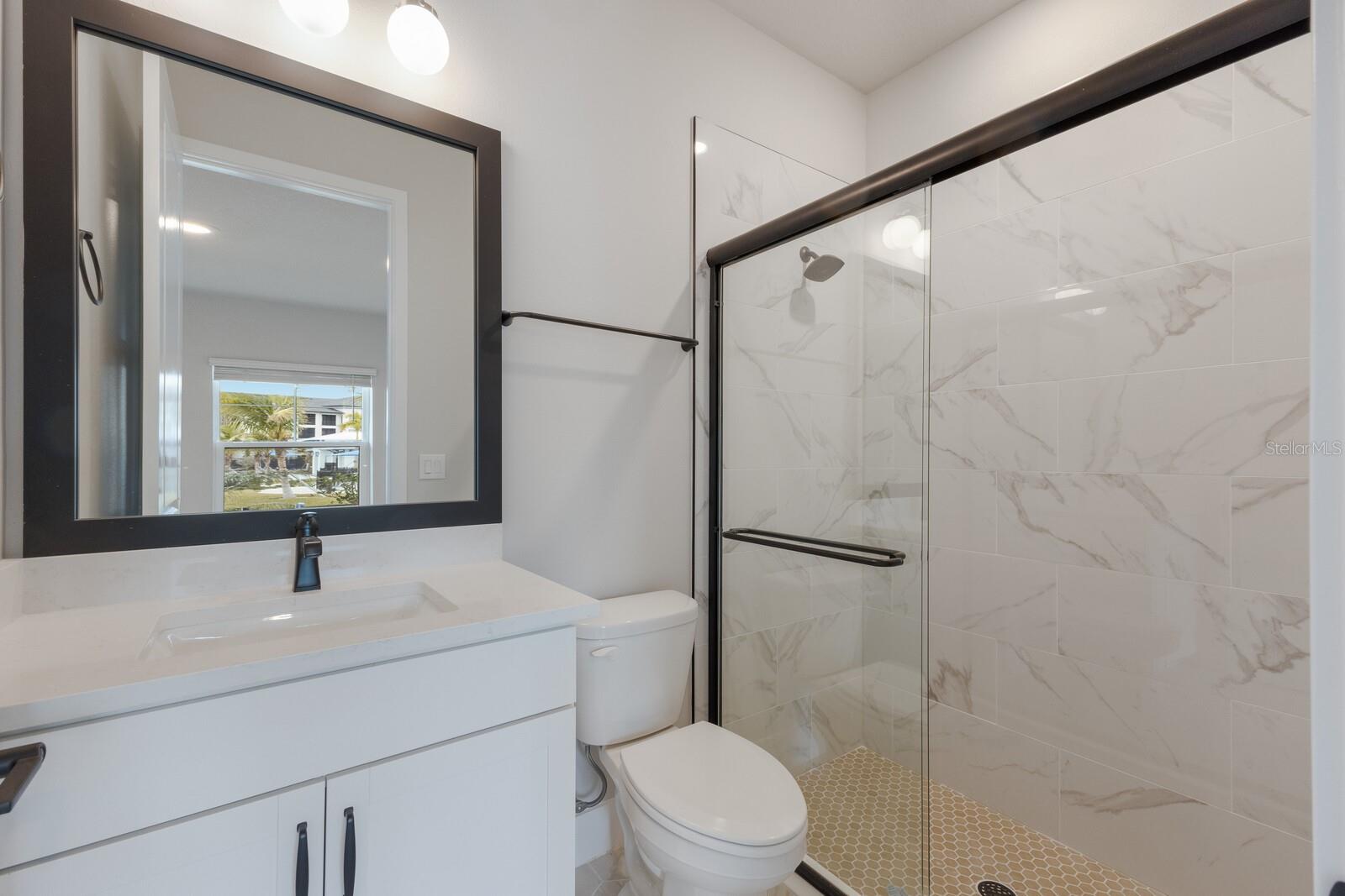 EMERALD LANDING AT WATERSIDE - Residential Lease