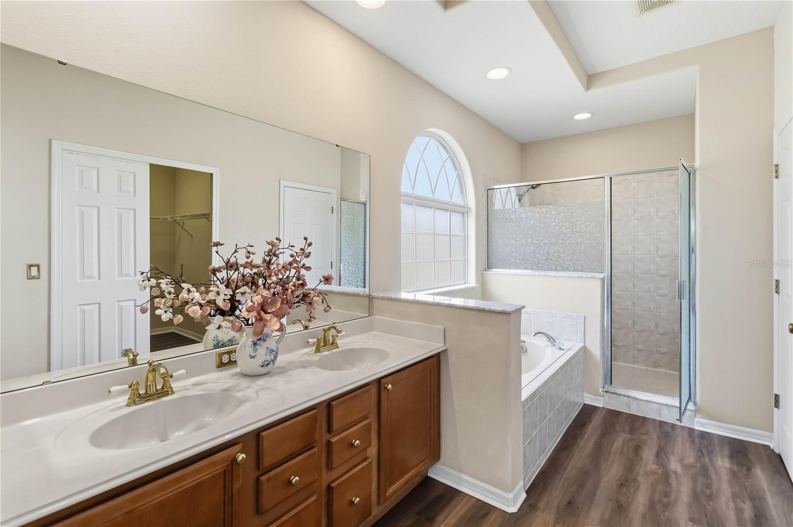 EAGLES NEST AT THE OAKS - Residential