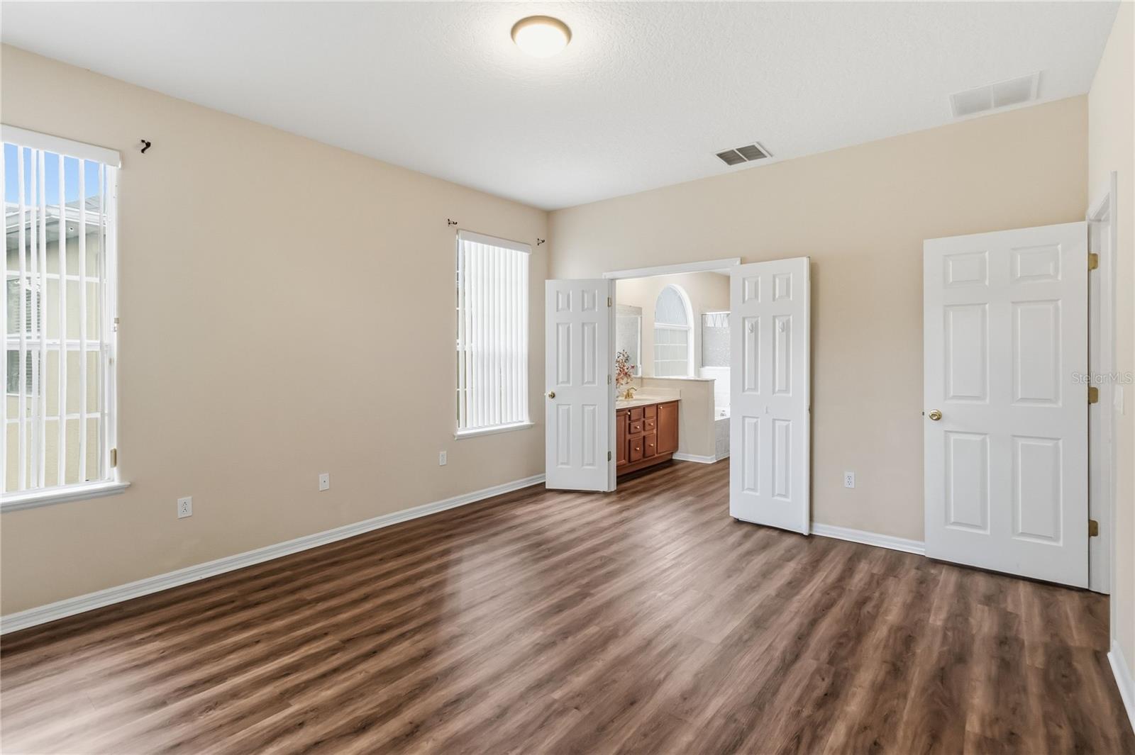EAGLES NEST AT THE OAKS - Residential