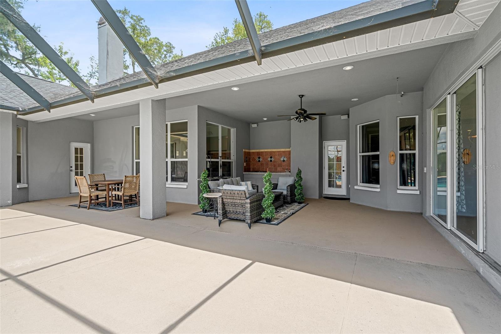 37H | FISH HAWK TRAILS UNITS 1 AND 2 - Residential