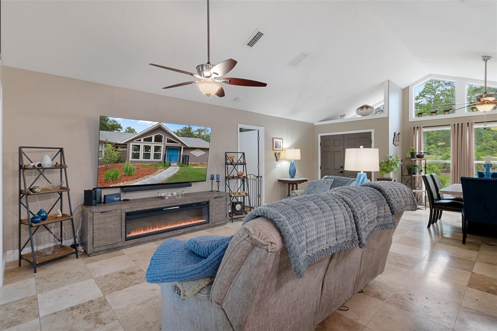 CITRUS HILLS - Residential
