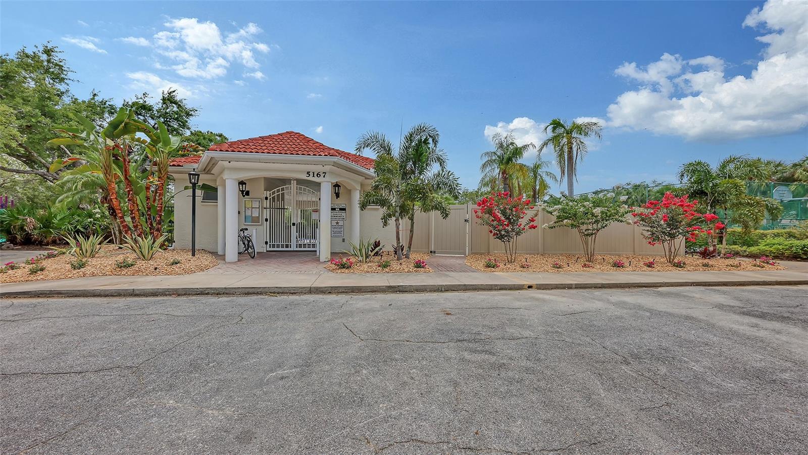 CARLYLE AT VILLAGES OF PALM-AIRE - Residential