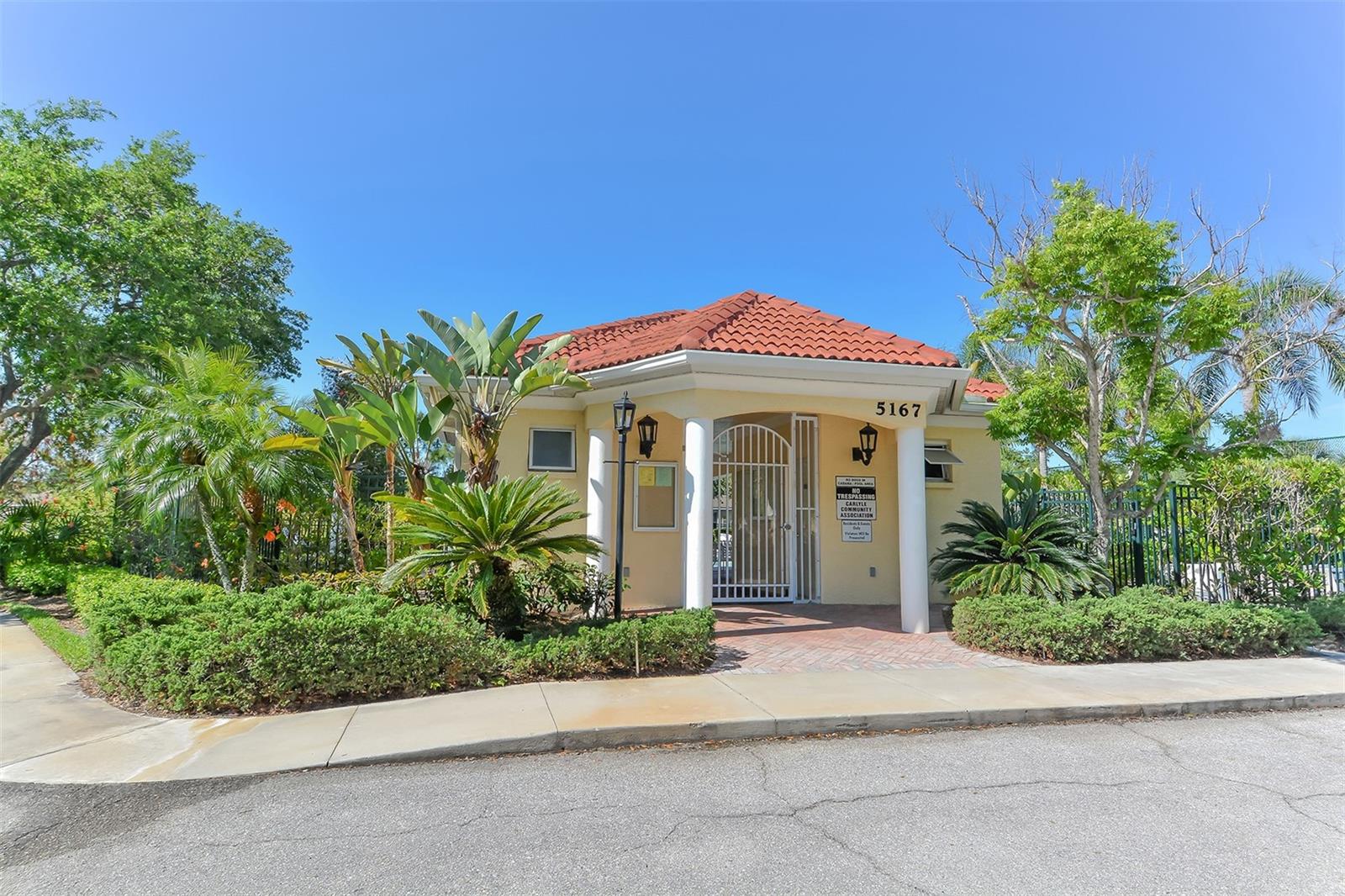 CARLYLE AT VILLAGES OF PALM-AIRE - Residential