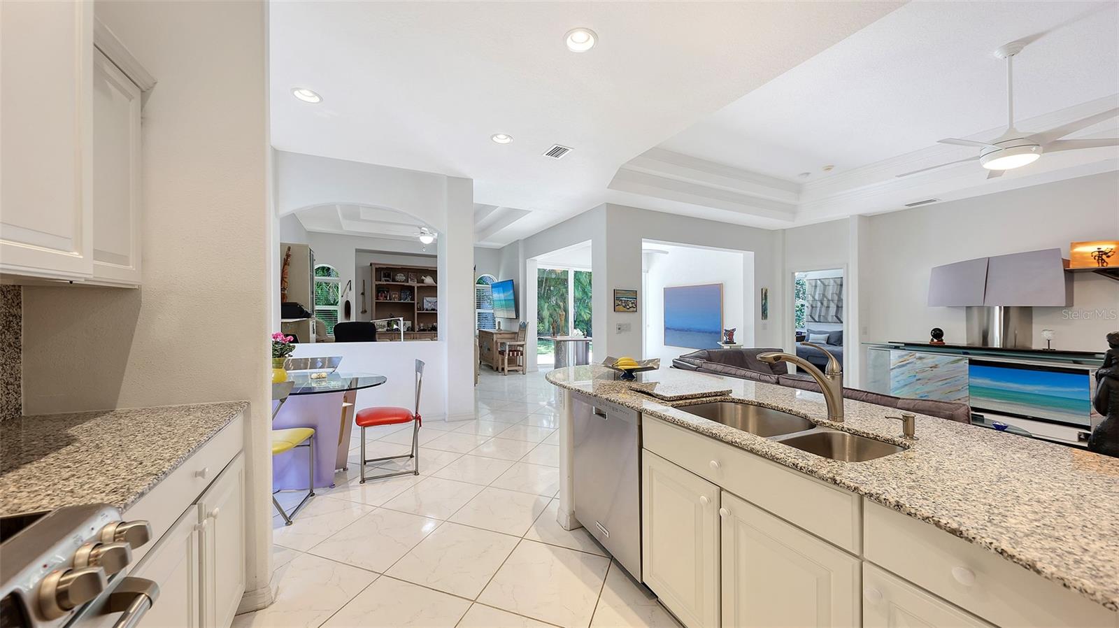 CARLYLE AT VILLAGES OF PALM-AIRE - Residential