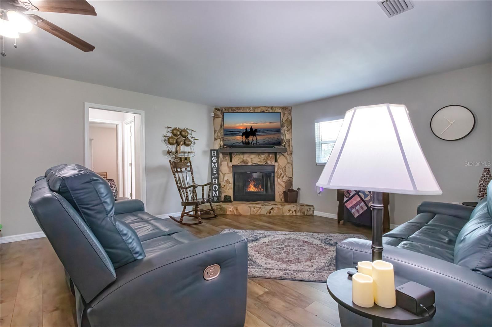 SUNDANCE UNIT 3 - Residential