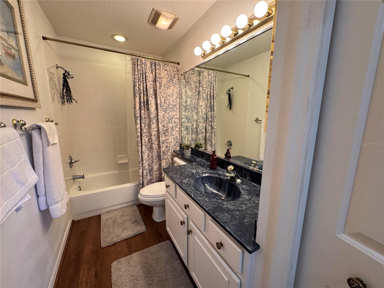 GALLERY/RIDGEWOOD LAKES - Residential