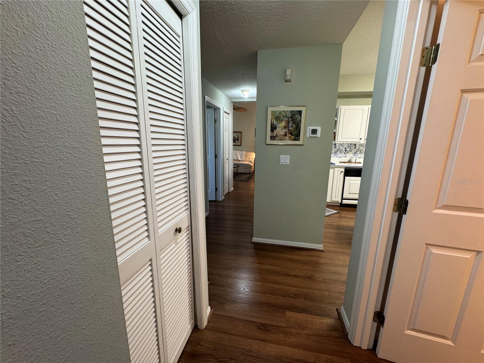 GALLERY/RIDGEWOOD LAKES - Residential