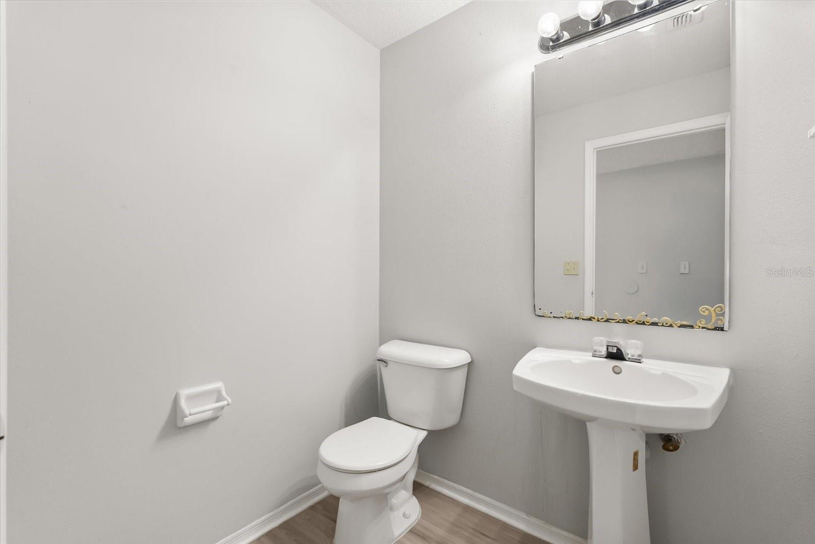CHATHAM PARK AT SAUSALITO PH 3 - Residential Lease