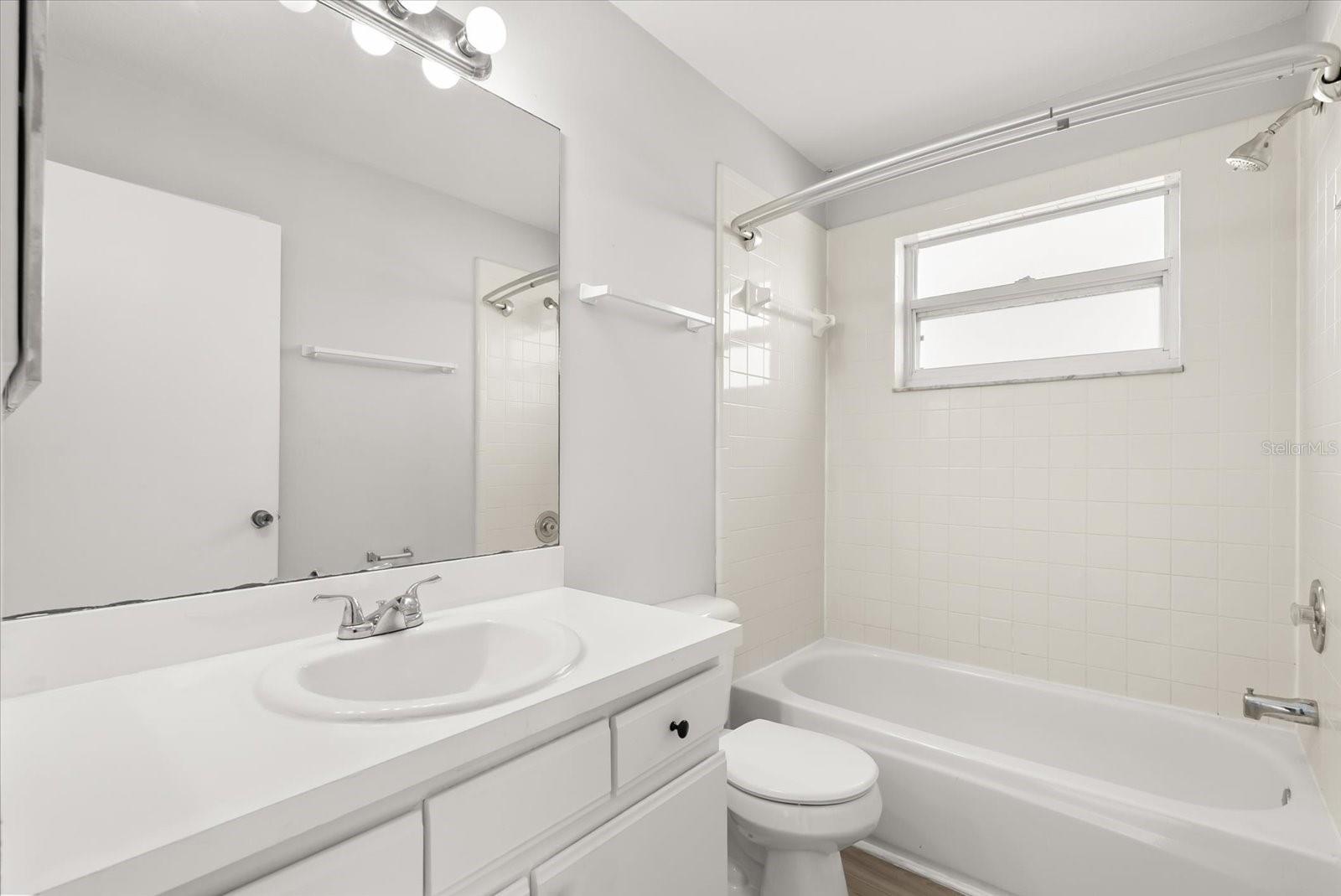 CHATHAM PARK AT SAUSALITO PH 3 - Residential Lease