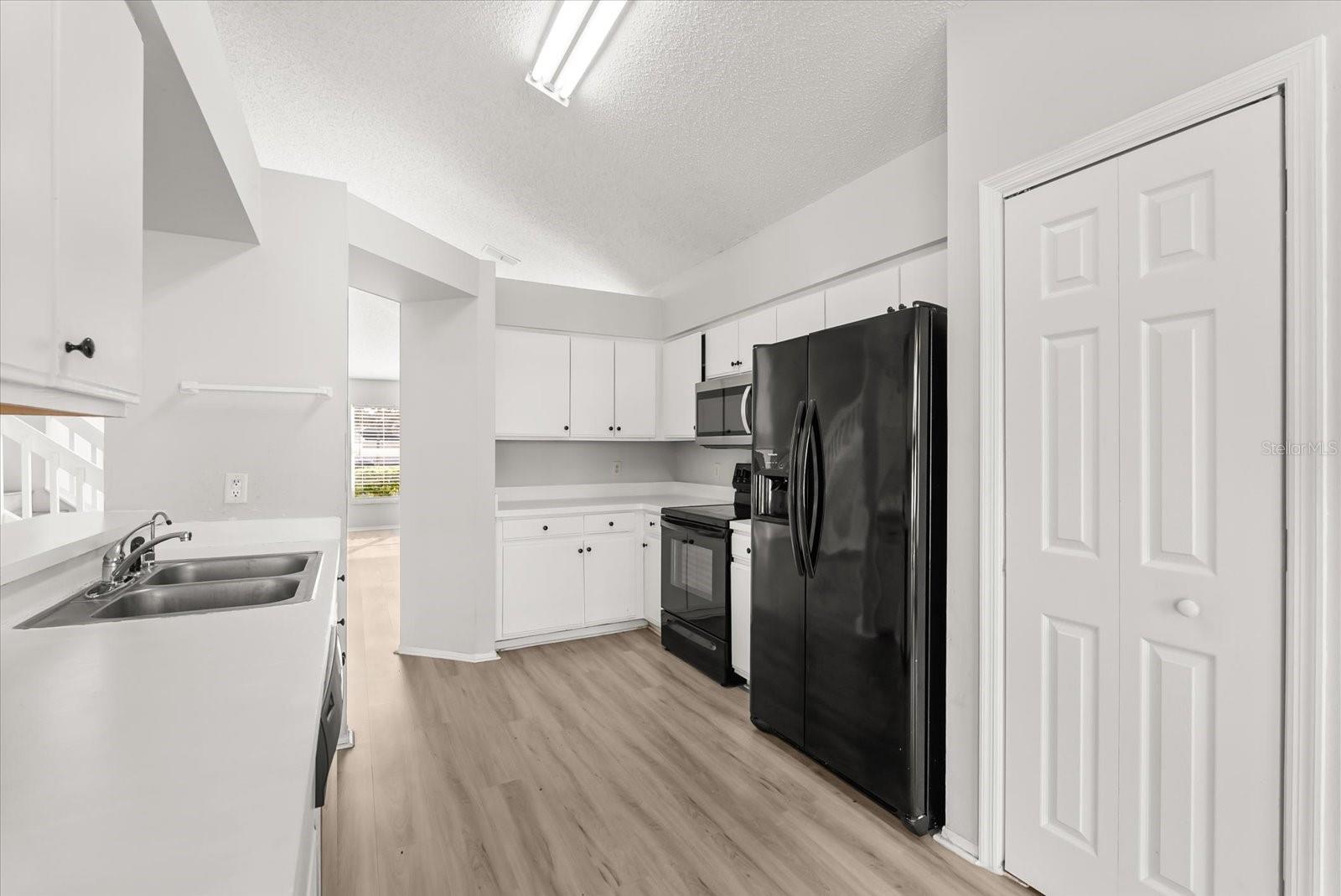 CHATHAM PARK AT SAUSALITO PH 3 - Residential Lease