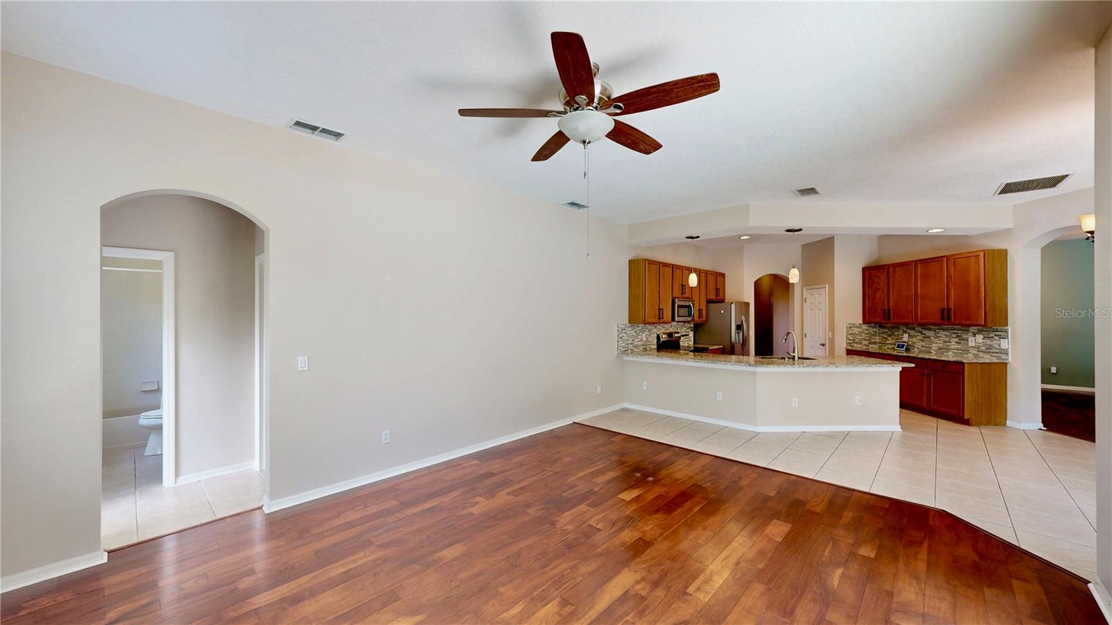 WINTERMERE POINTE - Residential