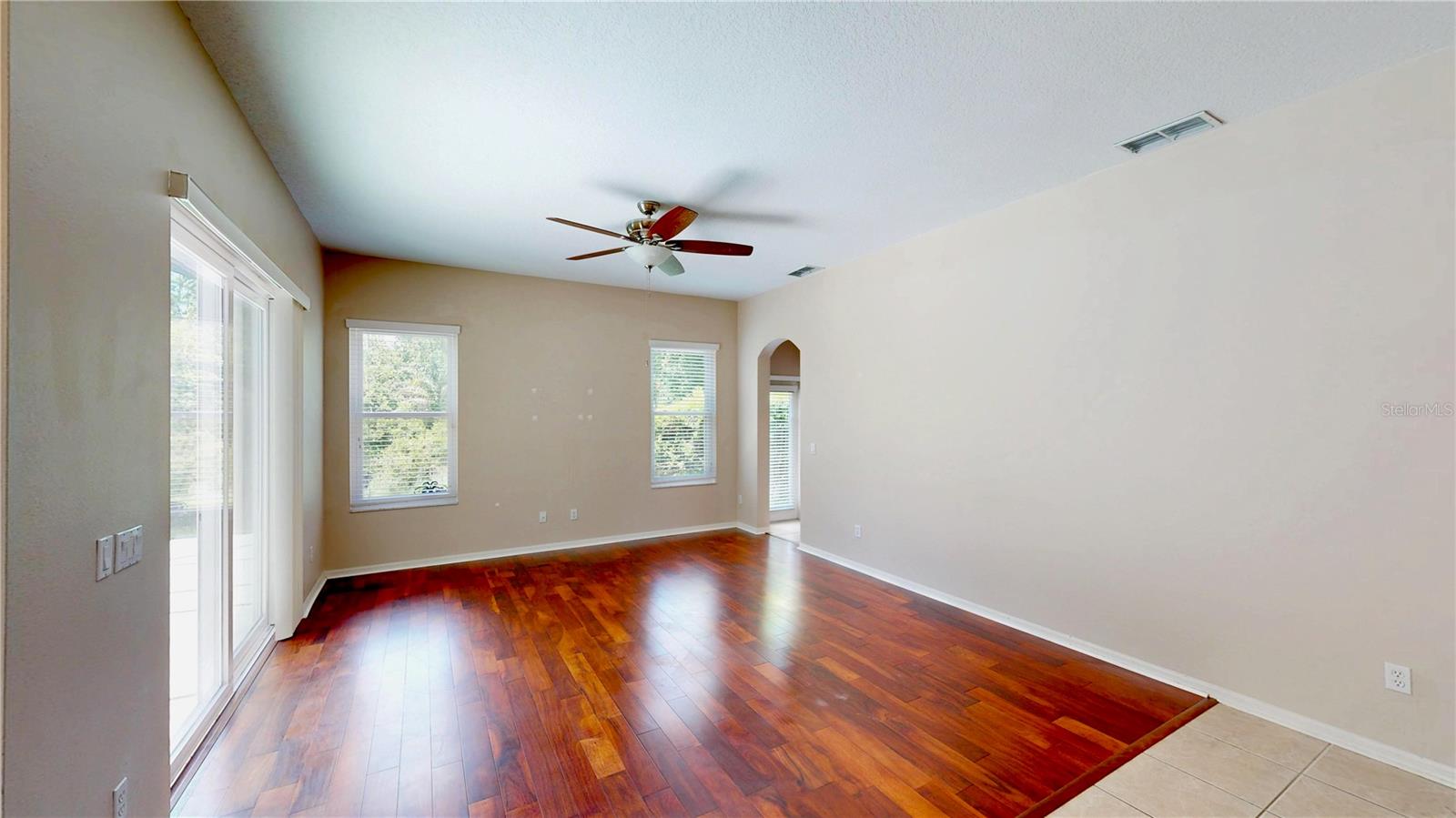 WINTERMERE POINTE - Residential