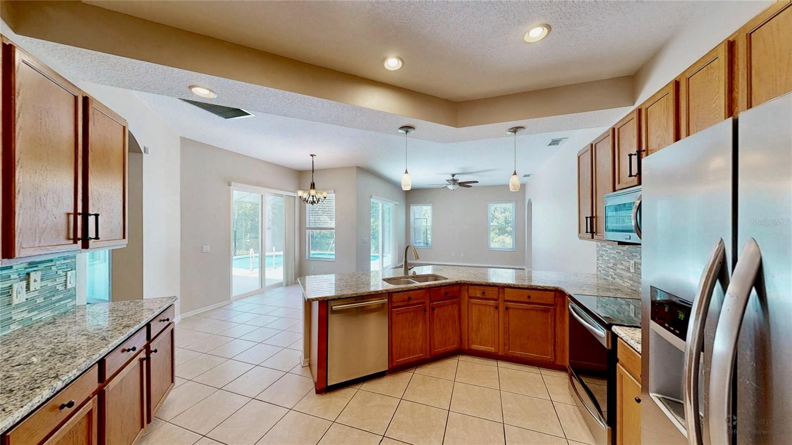 WINTERMERE POINTE - Residential