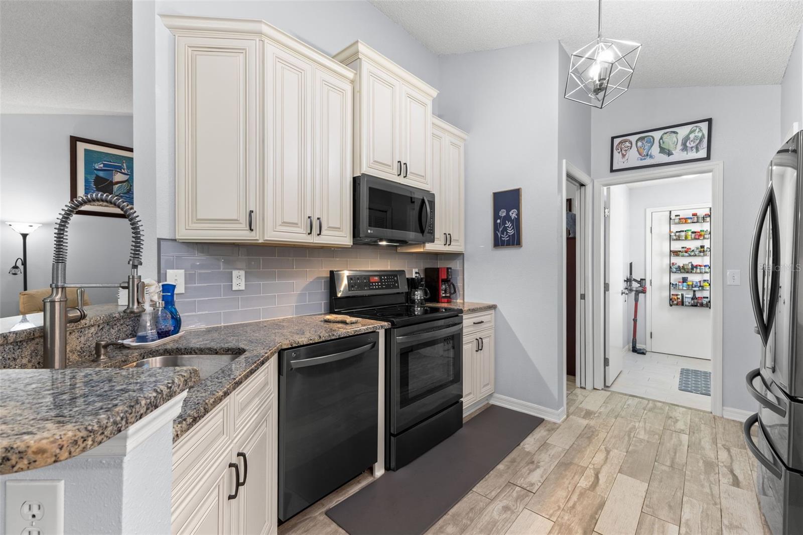 SUN CITY CENTER UNIT 150 PH - Residential