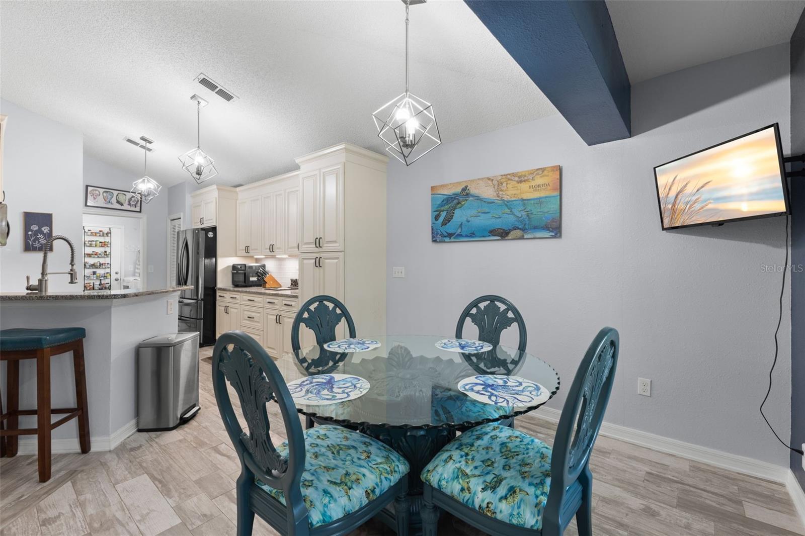 SUN CITY CENTER UNIT 150 PH - Residential