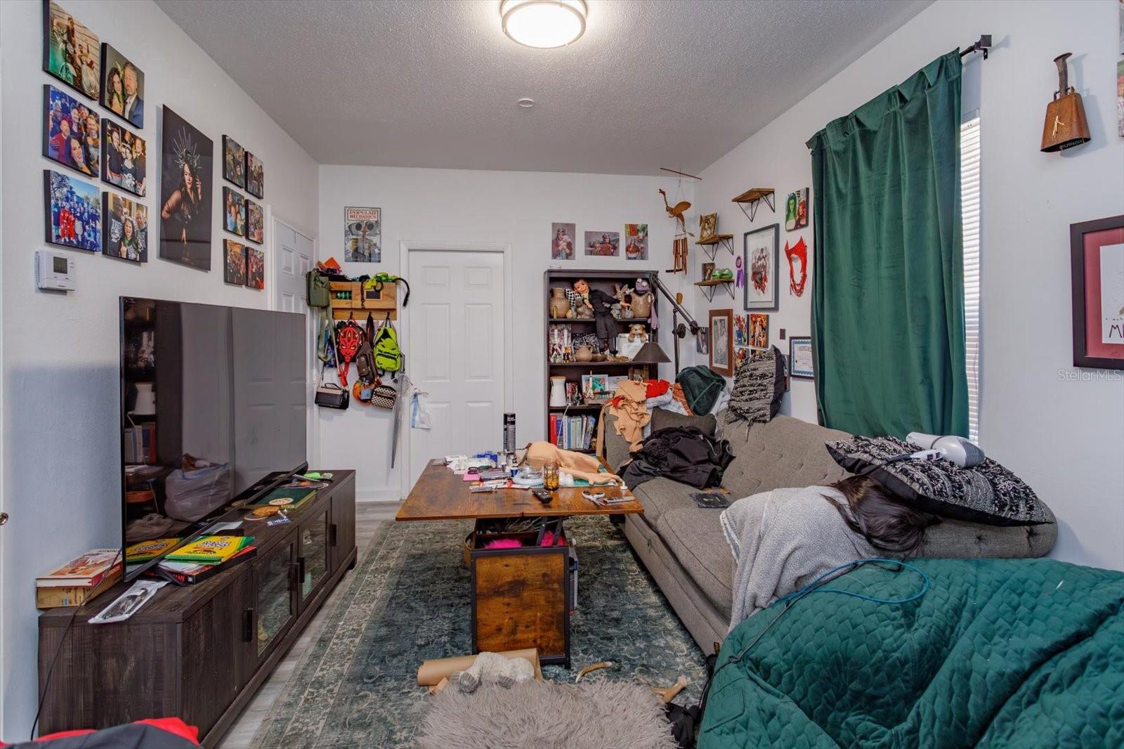 THORNTON PARK - Residential Income