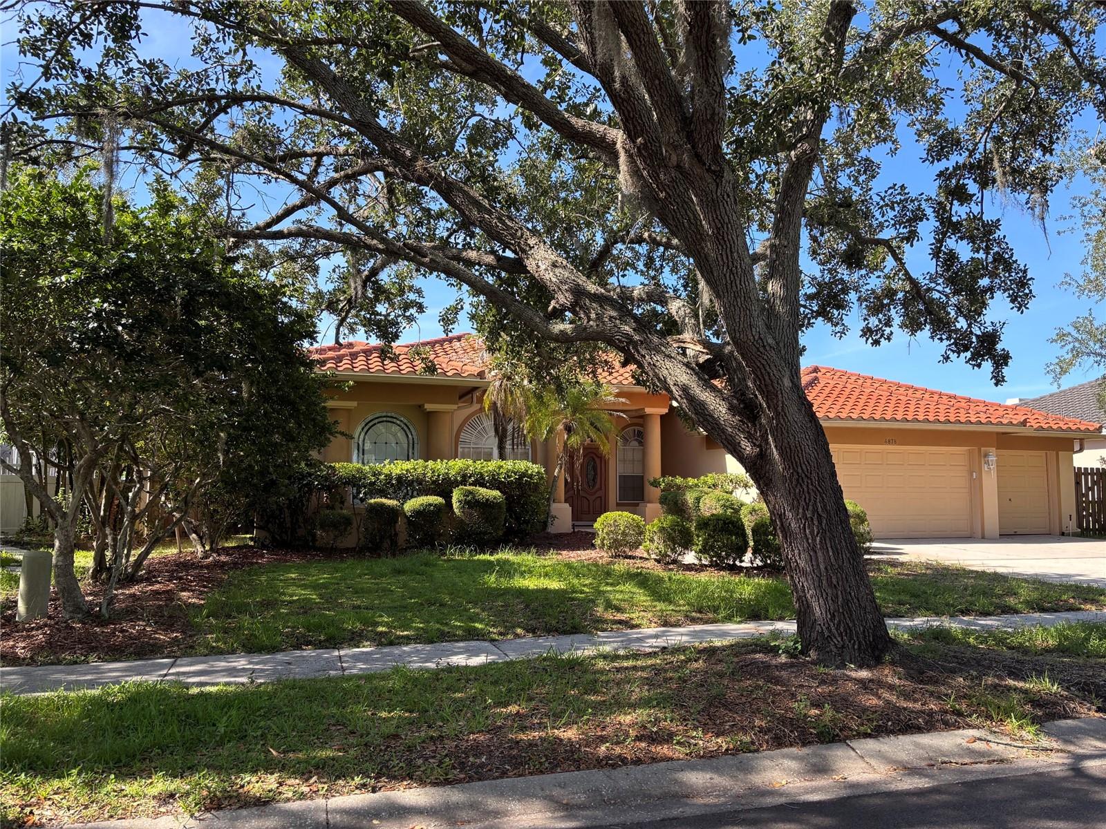 CROSS POINTE - Residential